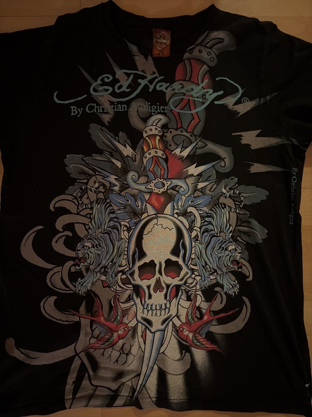 Ed hardy tee very rare