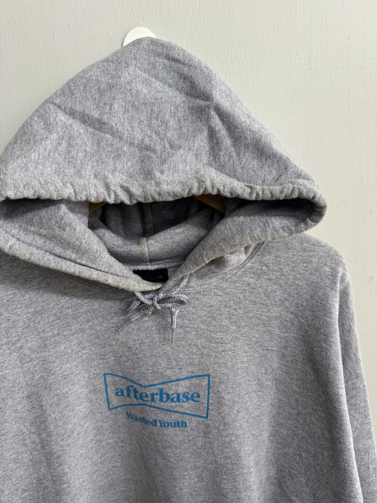 Girls Don't Cry WASTED YOUTH X AFTERBASE AN GRAPHIC BLUE TULIP HOODIE Size US XL / EU 56 / 4 - 5 Thumbnail