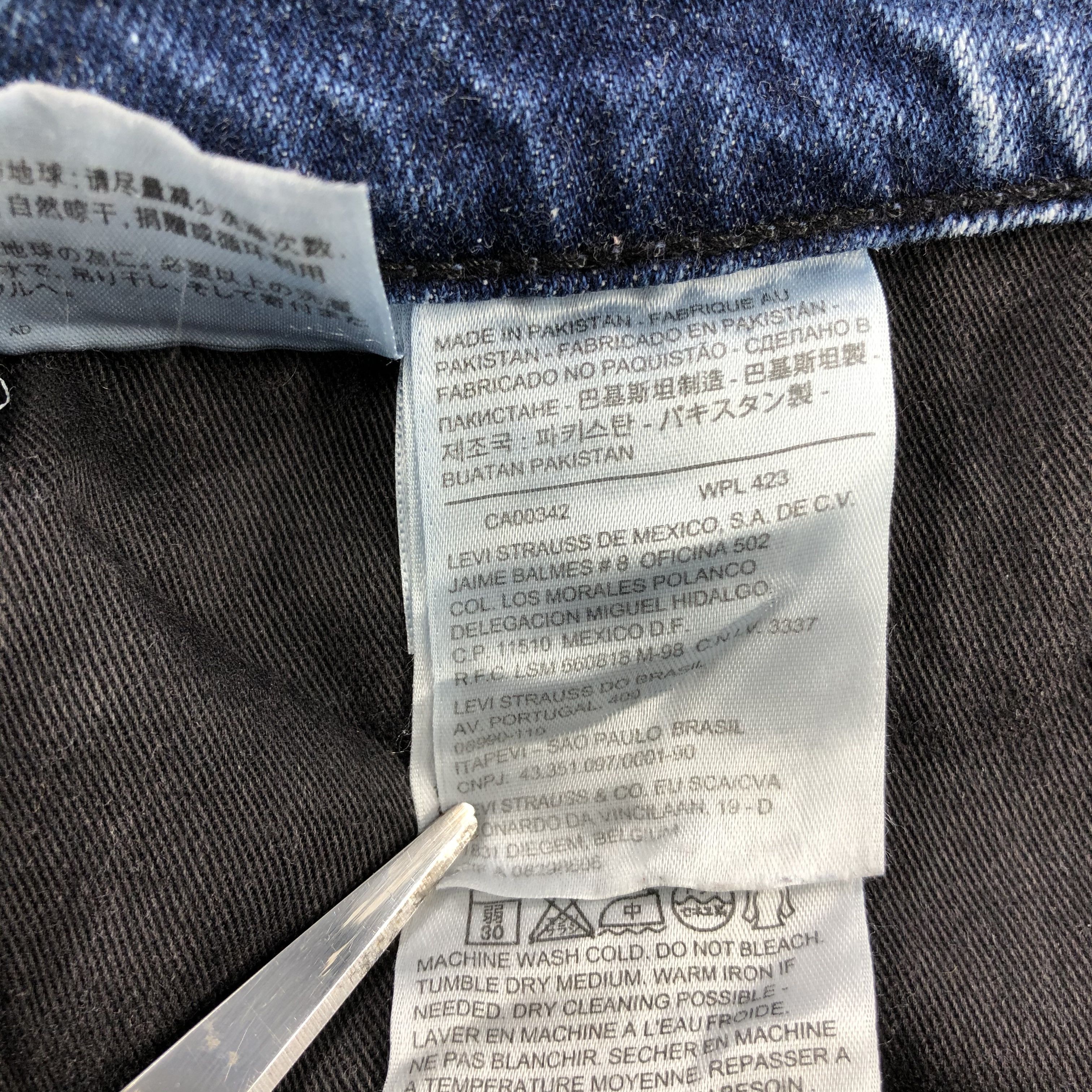 Levi's Vintage Blue Wash Levis 541 Jeans-J2187 Size US 35 - 12 Thumbnail