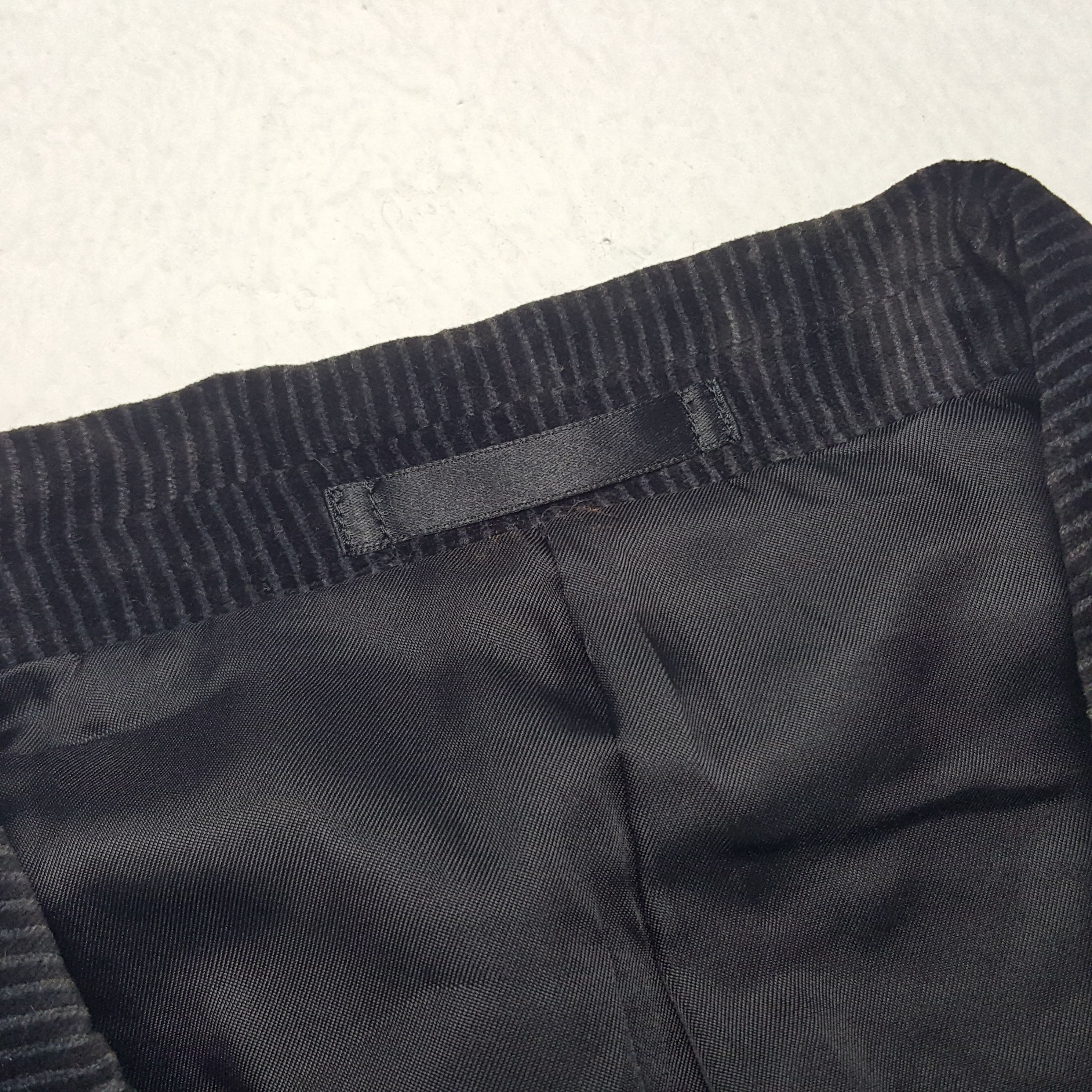 Japanese Brand × Vintage × Yohji Yamamoto Vintage A.A.R Yohji Yamamoto Japanese Designer Velvet Blazer Size US M / EU 48-50 / 2 - 5 Thumbnail
