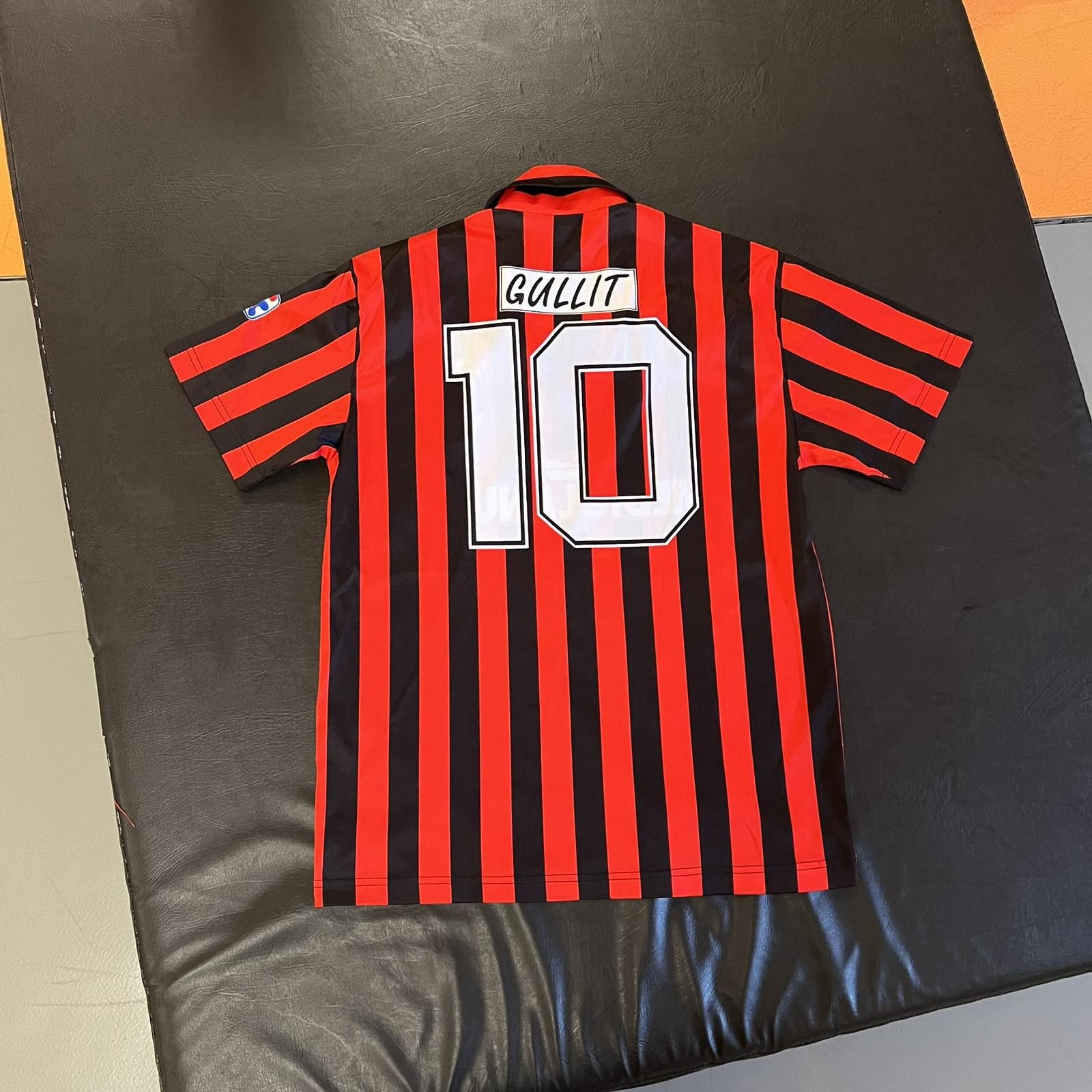 Vintage Rare AC Milan Vintage Soccer Jersey 1990s Size US S / EU 44-46 / 1 - 2 Thumbnail