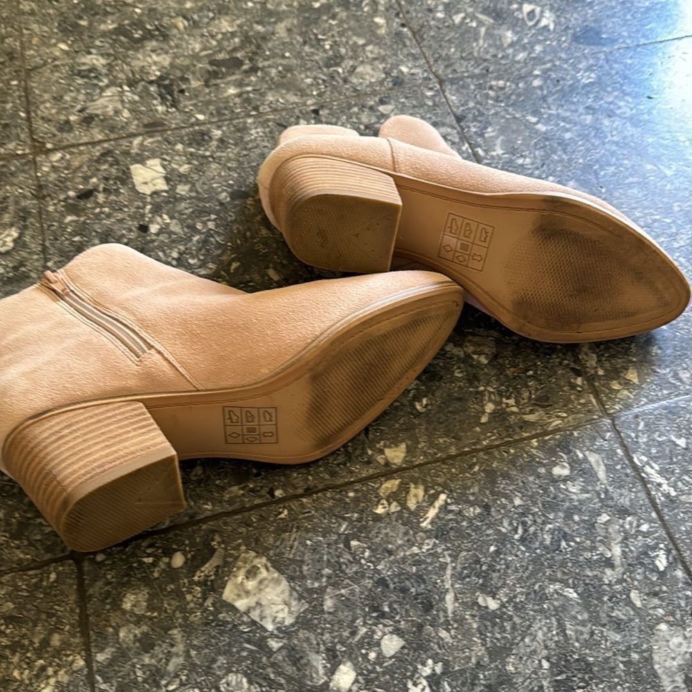 Aldo Aldo Blanka blush suede stacked wood grain heel booties. Zi Size US 8.5 / IT 38.5 - 5 Thumbnail