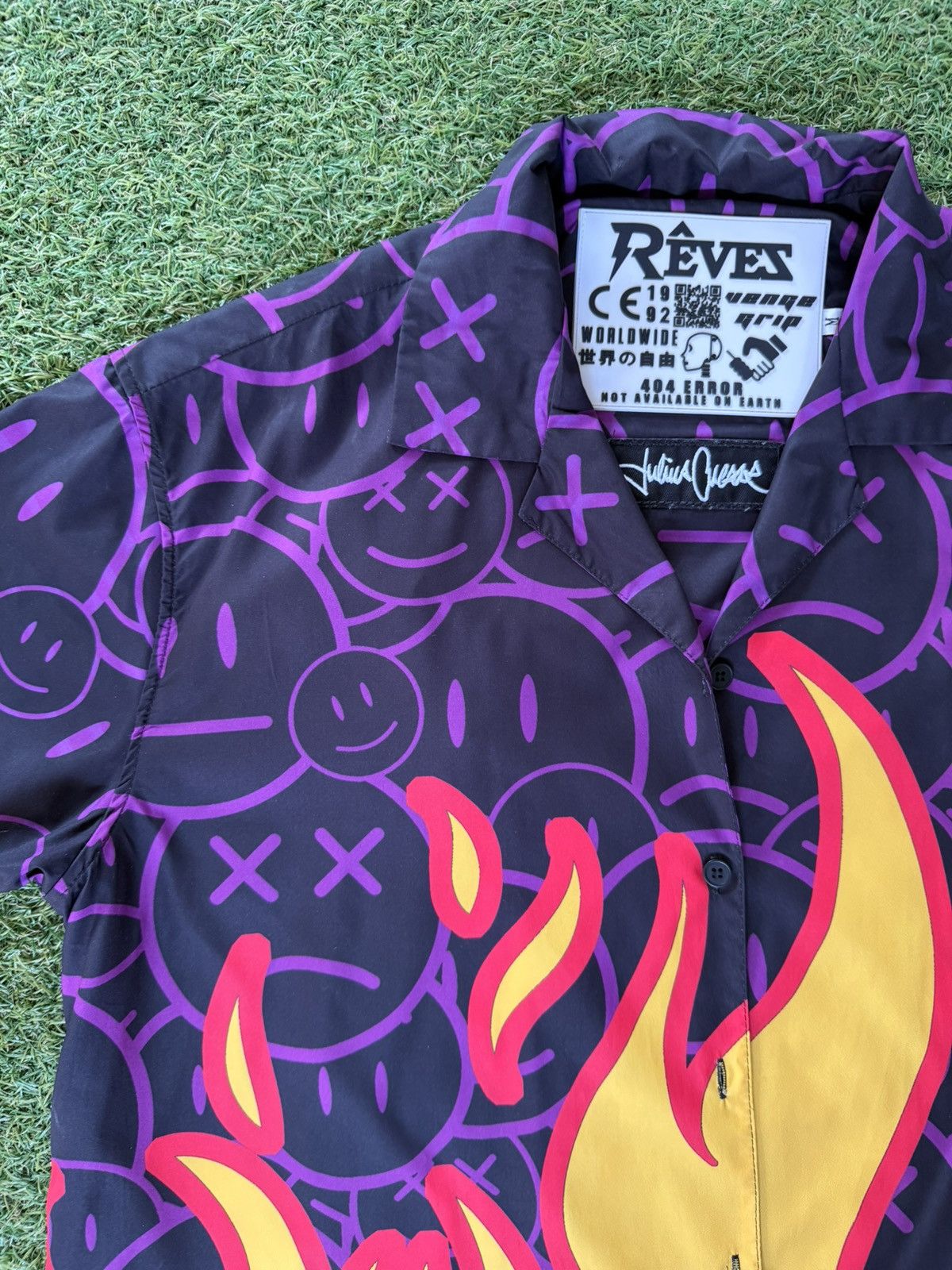 Other RÊVES “Burning Smiles” Shirt Limited Graphic Edition Size US M / EU 48-50 / 2 - 3 Thumbnail