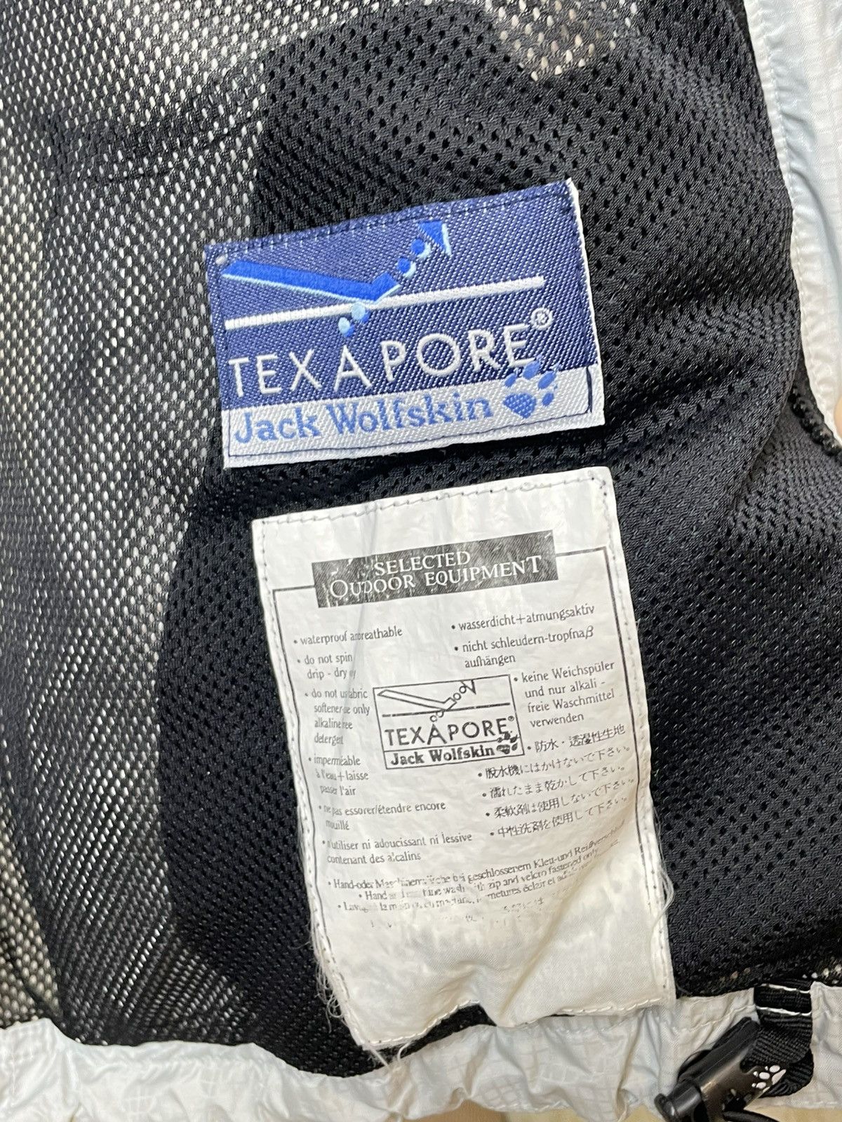 Jack Wolfskin Jack Wolfskin Texapore Outdoor Jacket Waterproof Size US M / EU 48-50 / 2 - 14 Thumbnail