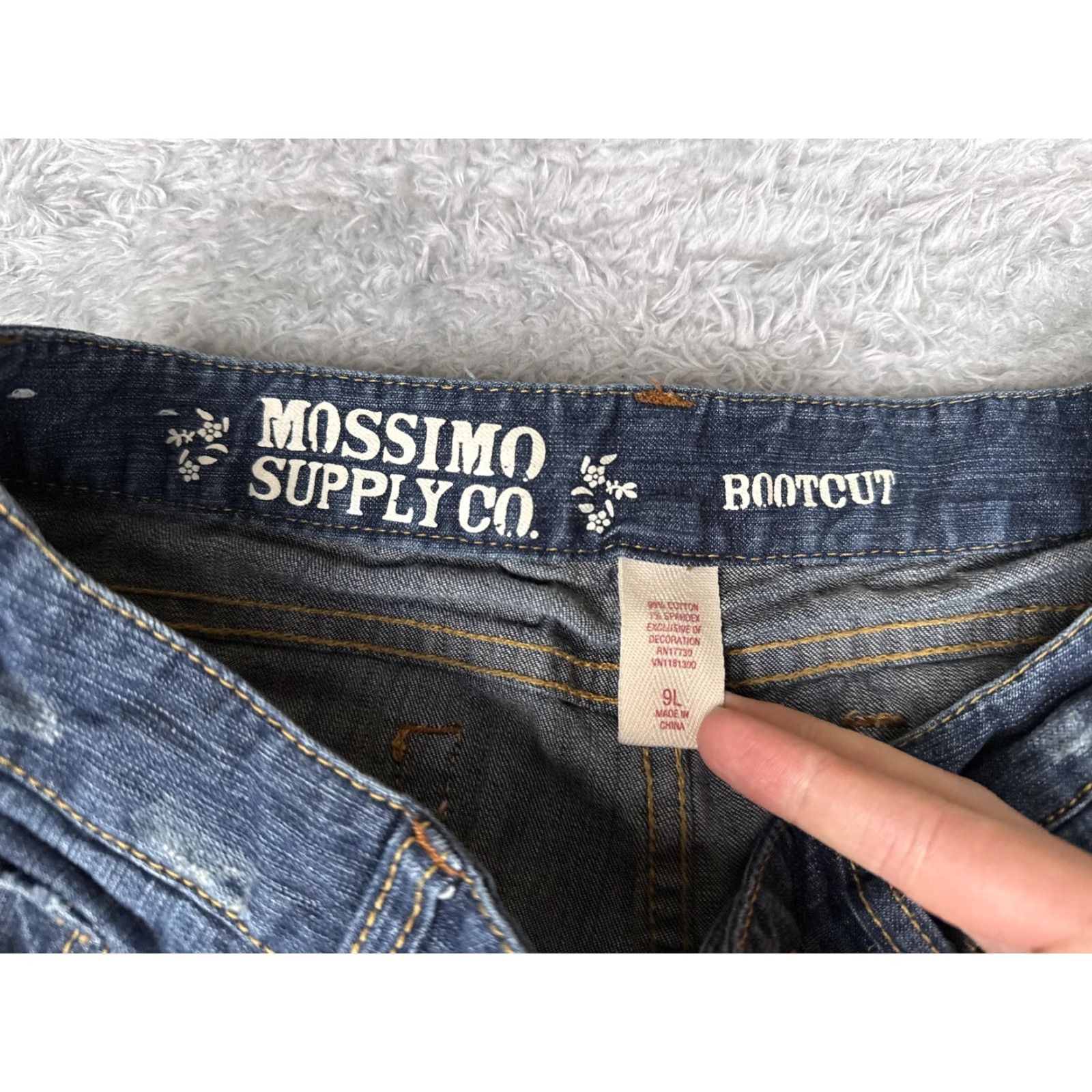 Mossimo Mossimo Supply Co Bootcut Jeans Juniors 9L Blue Med Wash Low Rise Stretch 30x30 Denim Jeans Women's 90s Spring Summer Fall Winter Size 30" / US 8 / IT 44 - 6 Thumbnail