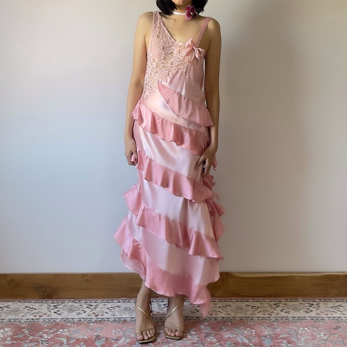 Victoria's Secret × Vintage Vintage VS Pink Ruffle Satin Dress (Small) Size S / US 4 / IT 40 - 12 Thumbnail