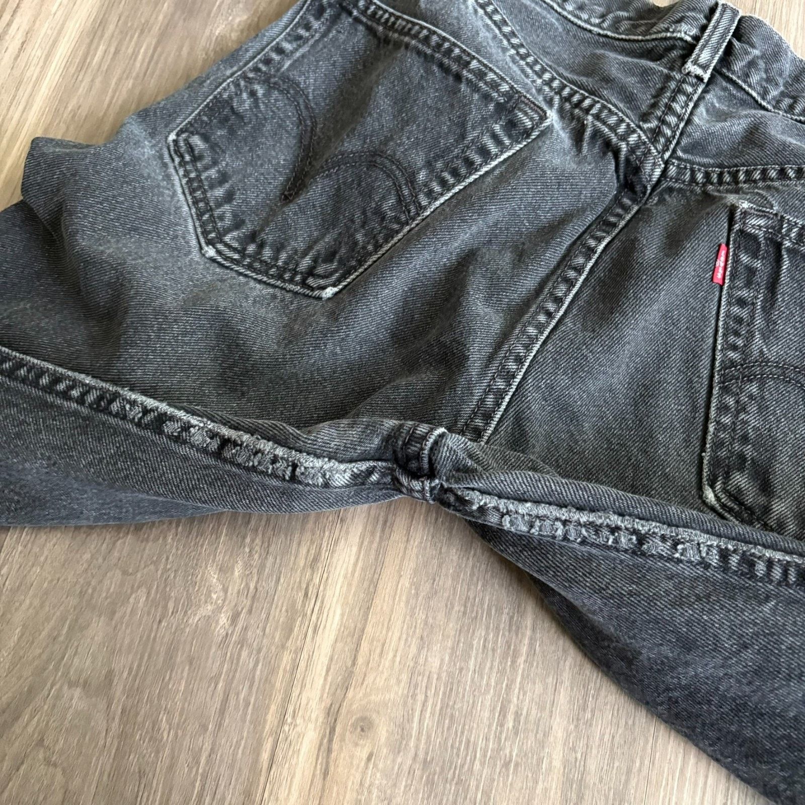 Levi's Vintage Y2K Levi’s 505 Jeans Men's Size 30x32 Straight Leg Size US 30 / EU 46 - 13 Thumbnail