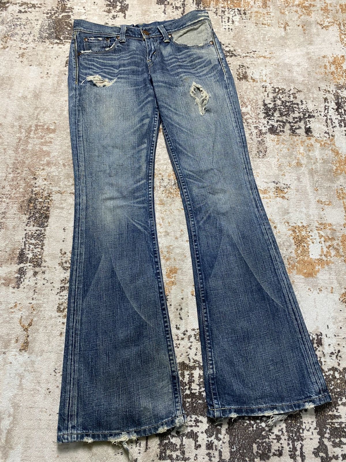 Levi's Rare Levi’s Distressed Bootcut Size US 30 / EU 46 - 2 Thumbnail
