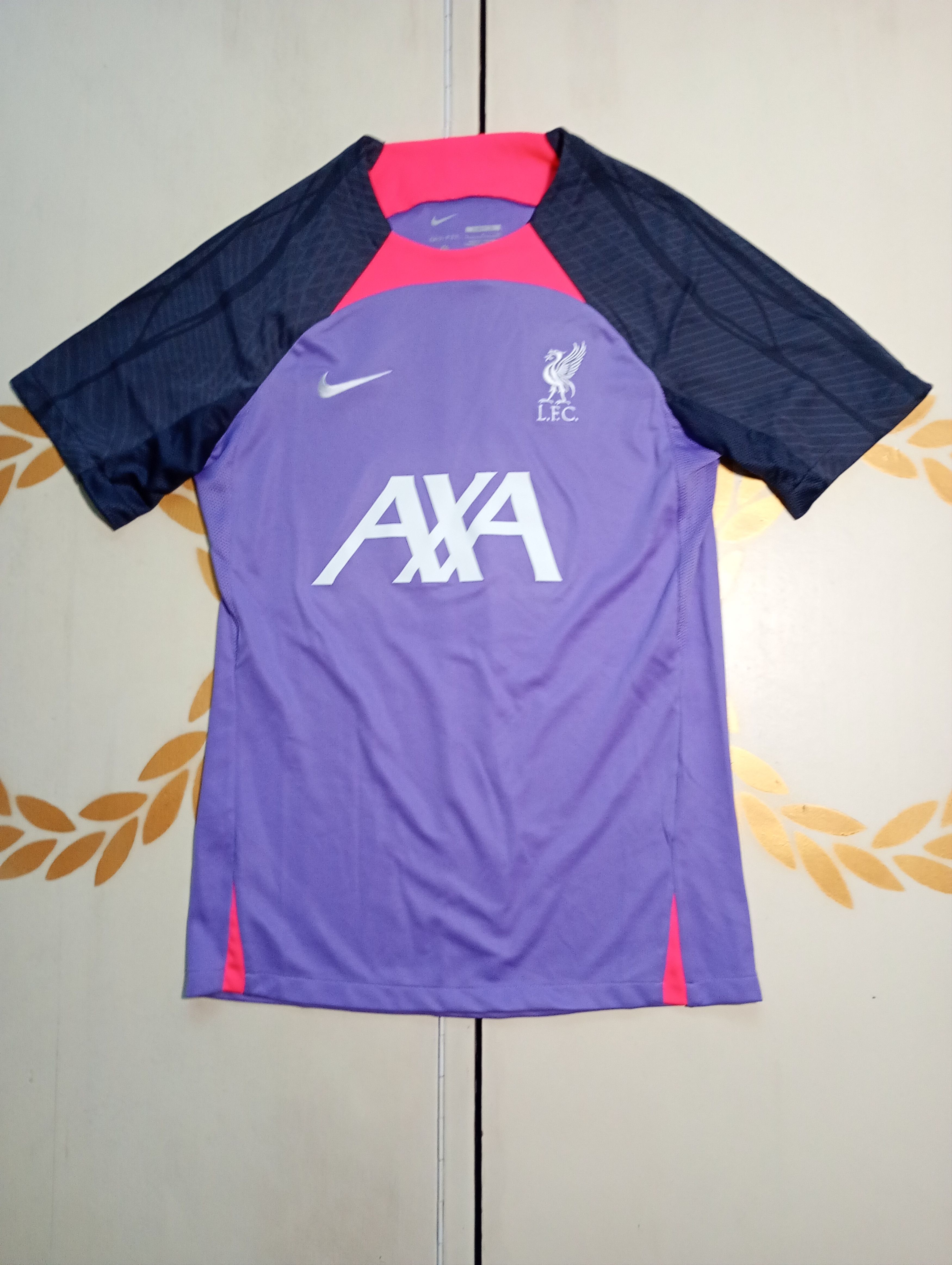 Nike Nike Liverpool Training Jersey 2023-2024 Size US S / EU 44-46 / 1 - 1 Thumbnail