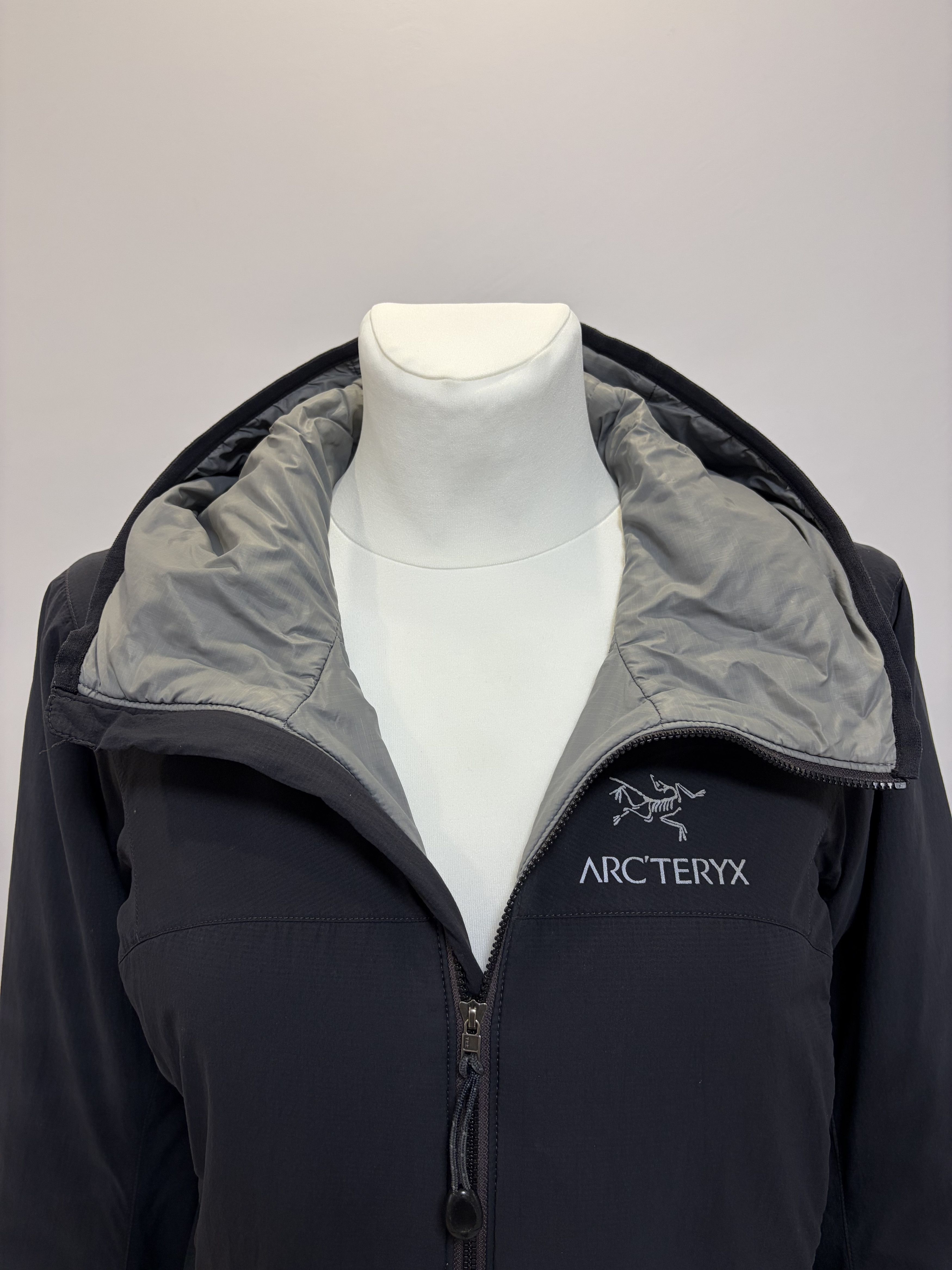 Arc'teryx ARC'TERYX Atom LT Hoody Jacket Lightweight Outdoor Gorpcore Size M / US 6-8 / IT 42-44 - 9 Thumbnail