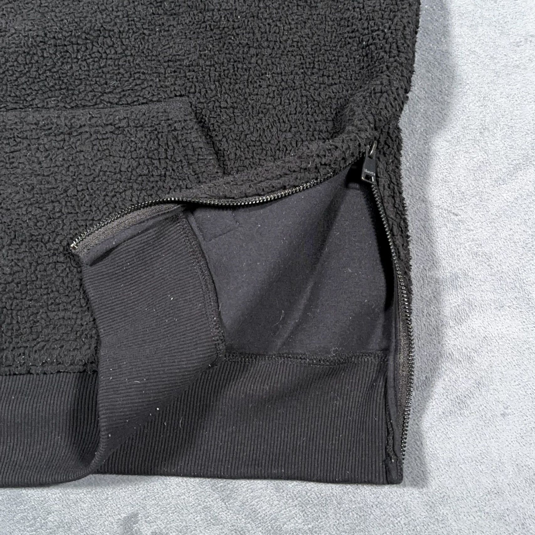 Roots Roots Hoodie Womens Small Black Sherpa Fleece Pullover Kangaroo Pocket Side Zip Size S / US 4 / IT 40 - 6 Thumbnail
