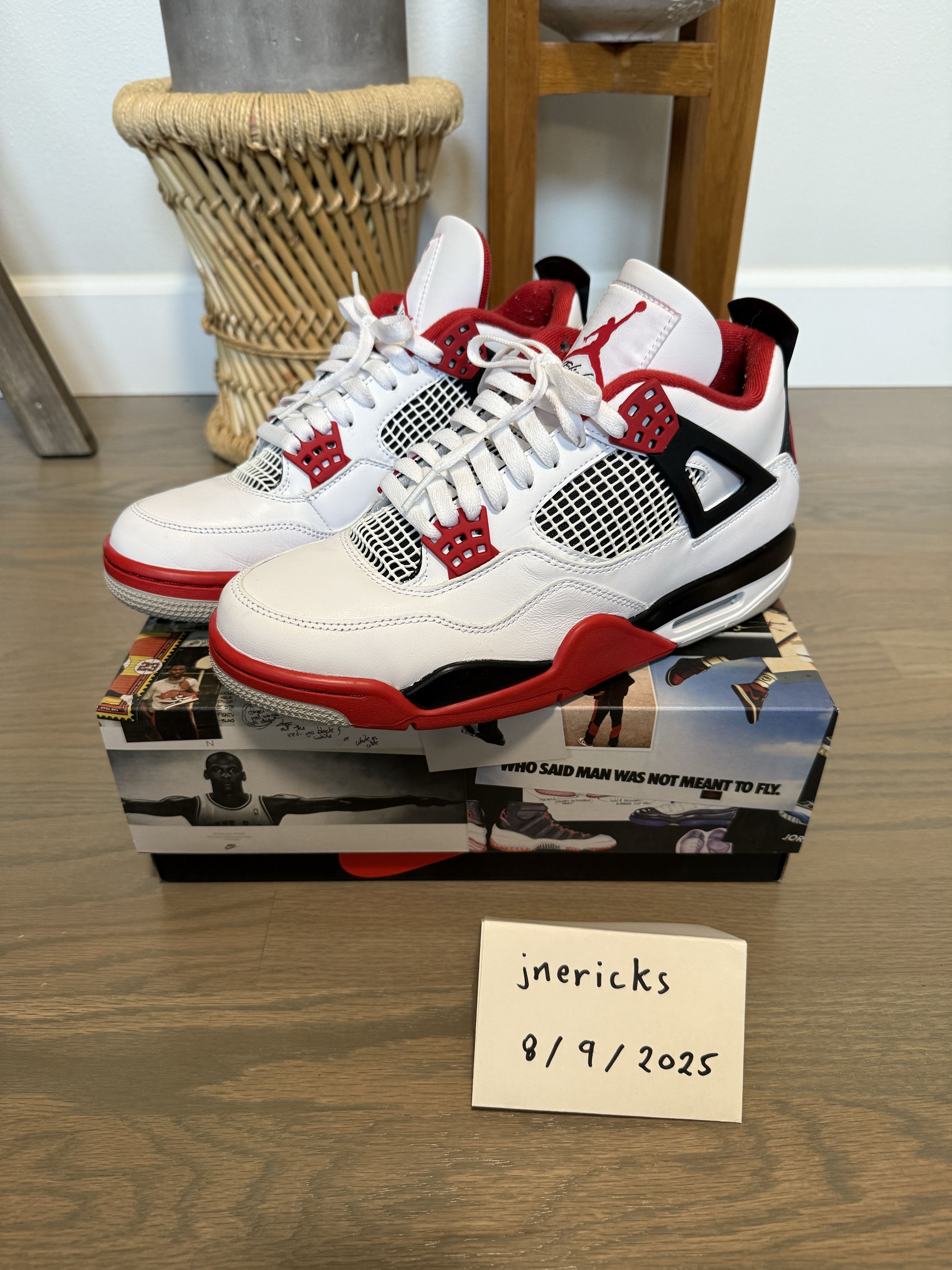 Jordan Brand Jordan 4 Retro Fire Red (2020) Size US 9.5 / EU 42-43 - 1 Thumbnail