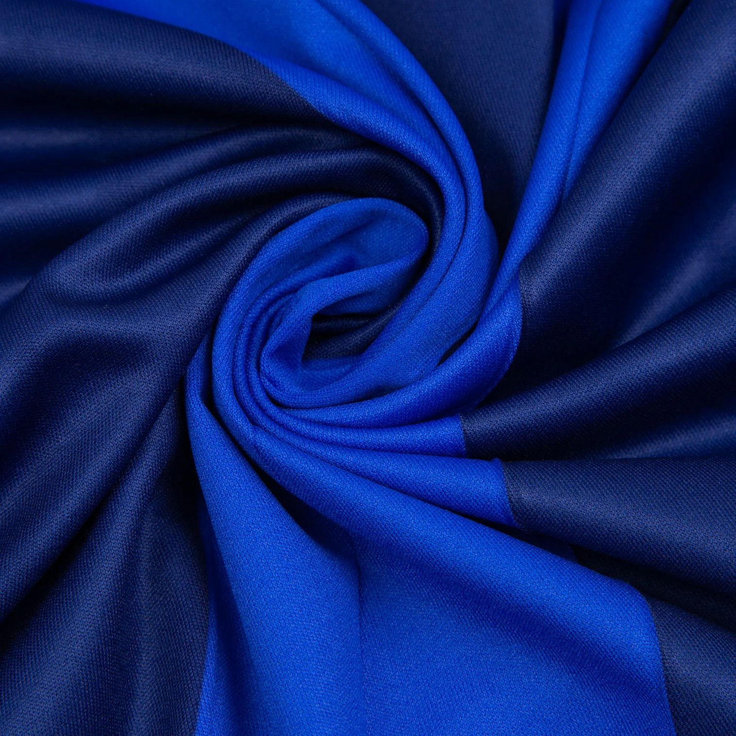 Issey Miyake Shape Print Pleated T-Shirt in Navy Blue Size US XL / EU 56 / 4 - 10 Thumbnail