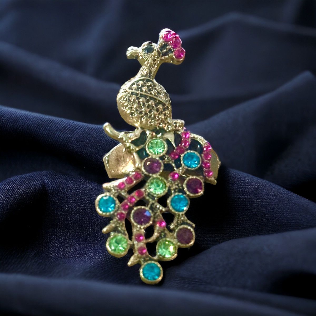 Vintage Vintage rhinestone peacock stretch ring Size ONE SIZE - 1 Thumbnail