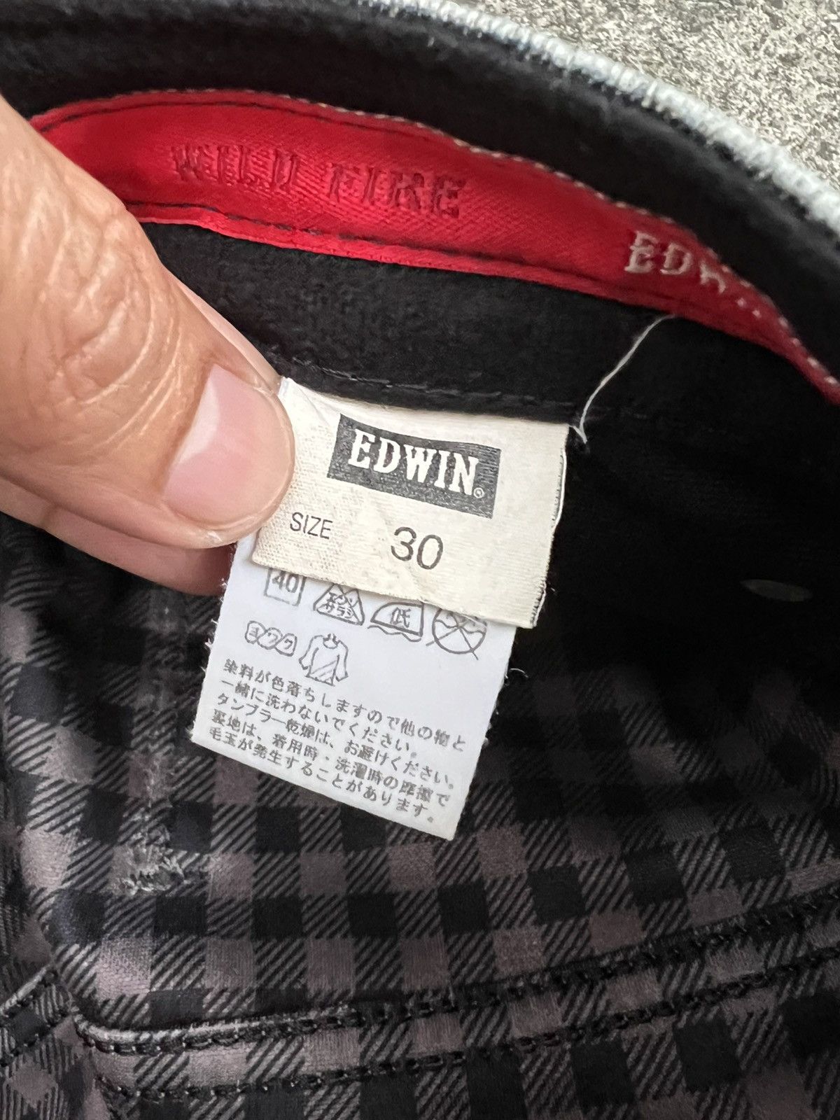 Edwin × If Six Was Nine VINTAGE EDWIN WILD FIRE DISTRESS JEAN Size US 31 - 19 Thumbnail