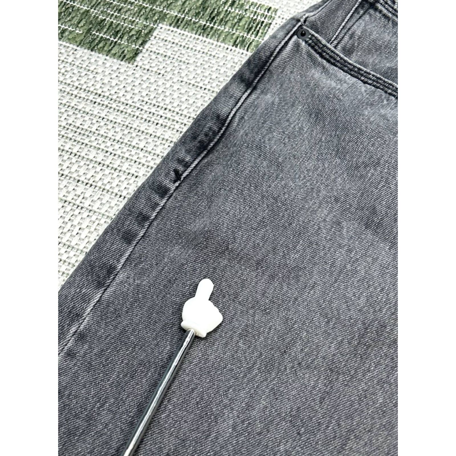 Good American Good American Jeans Womens 15 Gray Denim High Rise Straight Jeans 15 Gray Womens High Rise Straight Good American Jeans Store Size 36" / US 14 / IT 50 - 2 Thumbnail
