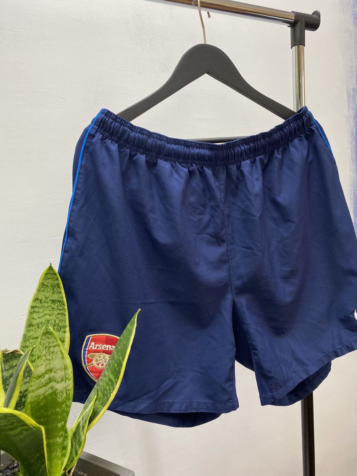 Nike × Vintage Nike Arsenal 2009 2010 Soccer Shorts Football Size US 36 / EU 52 - 3 Thumbnail