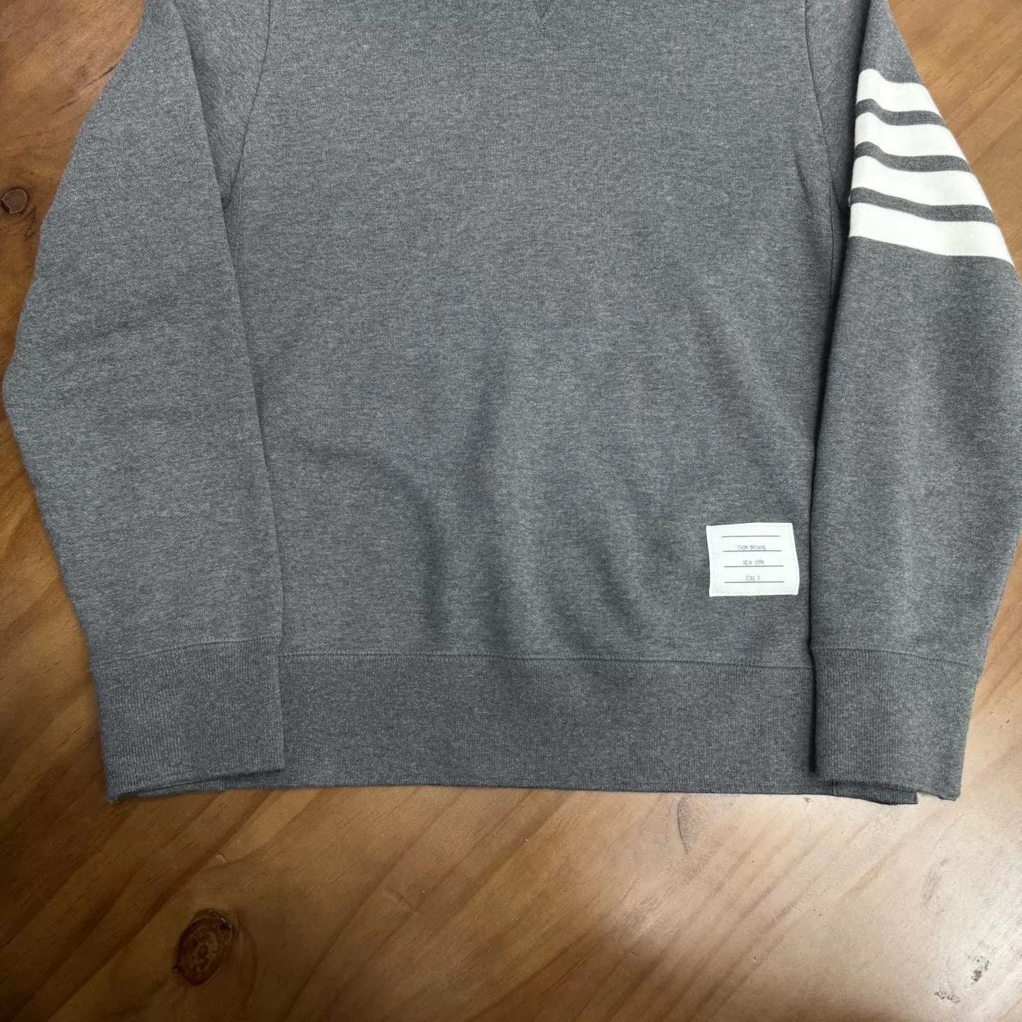 Thom Browne tb gray sweatshirt 3 like new Size L / US 10 / IT 46 - 4 Thumbnail