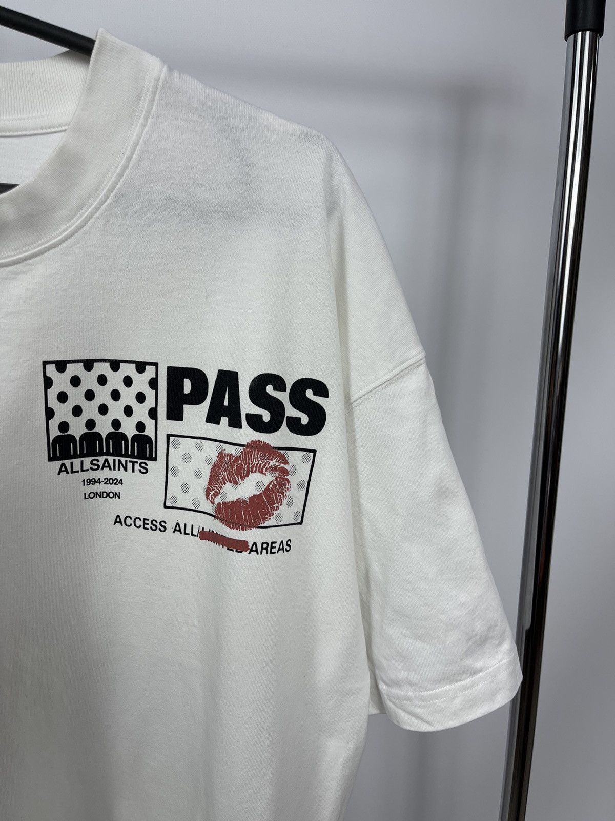 Allsaints Allsaints London Pass T-Shirt Size M White Made in Portugal Size US M / EU 48-50 / 2 - 2 Thumbnail