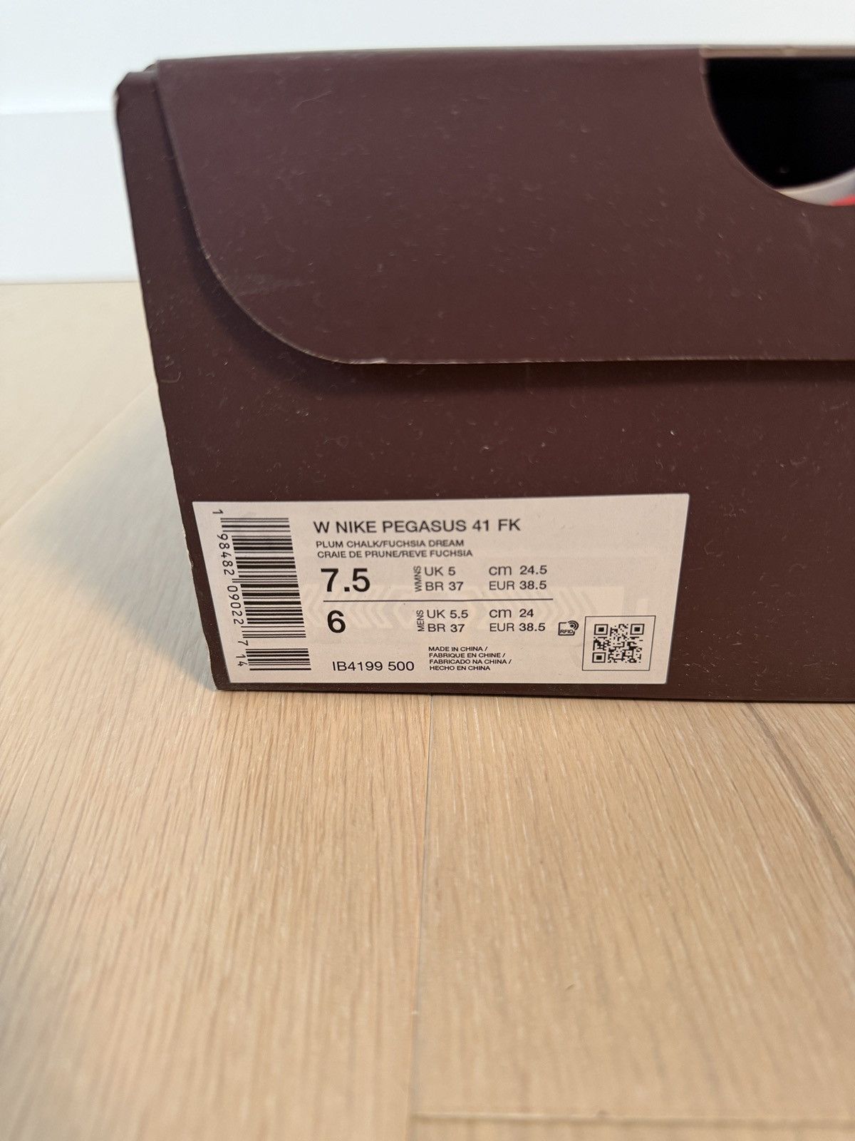 Nike Faith Kipyegon x Nike Pegasus 41 PlumChalk/FuchsiaDream NIB Size US 7.5 / IT 37.5 - 8 Thumbnail