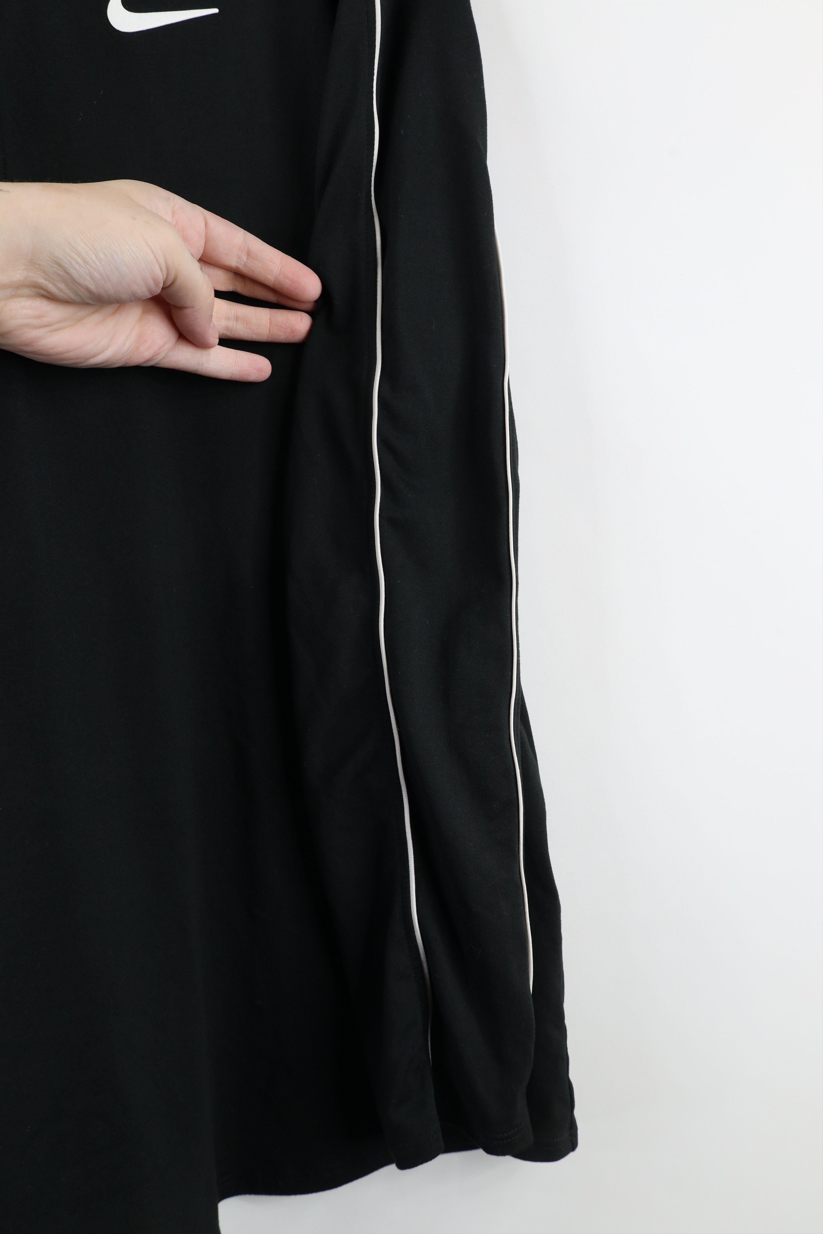 Nike × Vintage Vintage Nike Challenge Court Mini Swoosh Tennis Half Zip Top Size XL / US 12-14 / IT 48-50 - 5 Thumbnail
