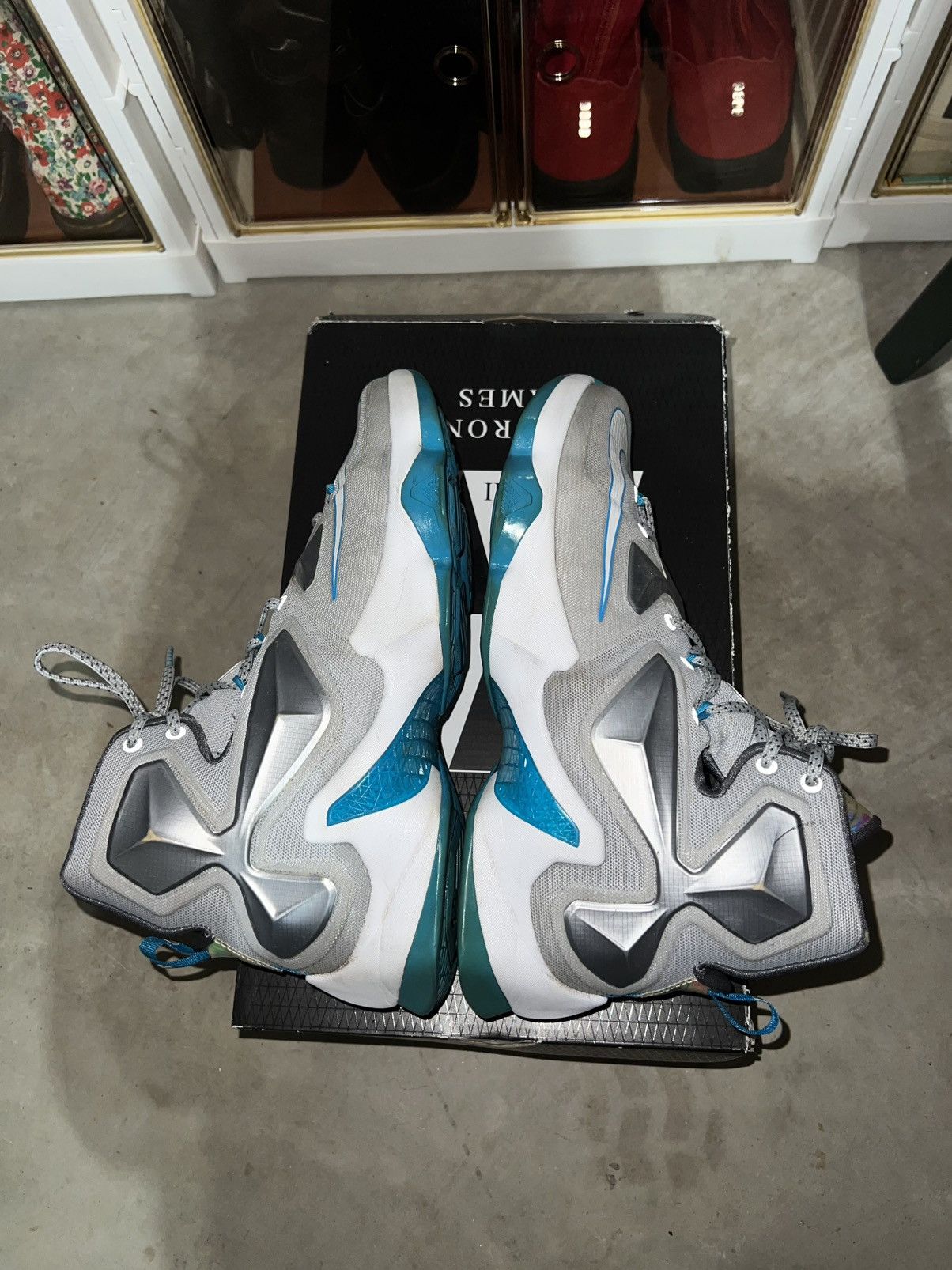 Nike Nike Lebron 13 Blue Lagoon - Size 9.5 Size US 9.5 / EU 42-43 - 5 Thumbnail