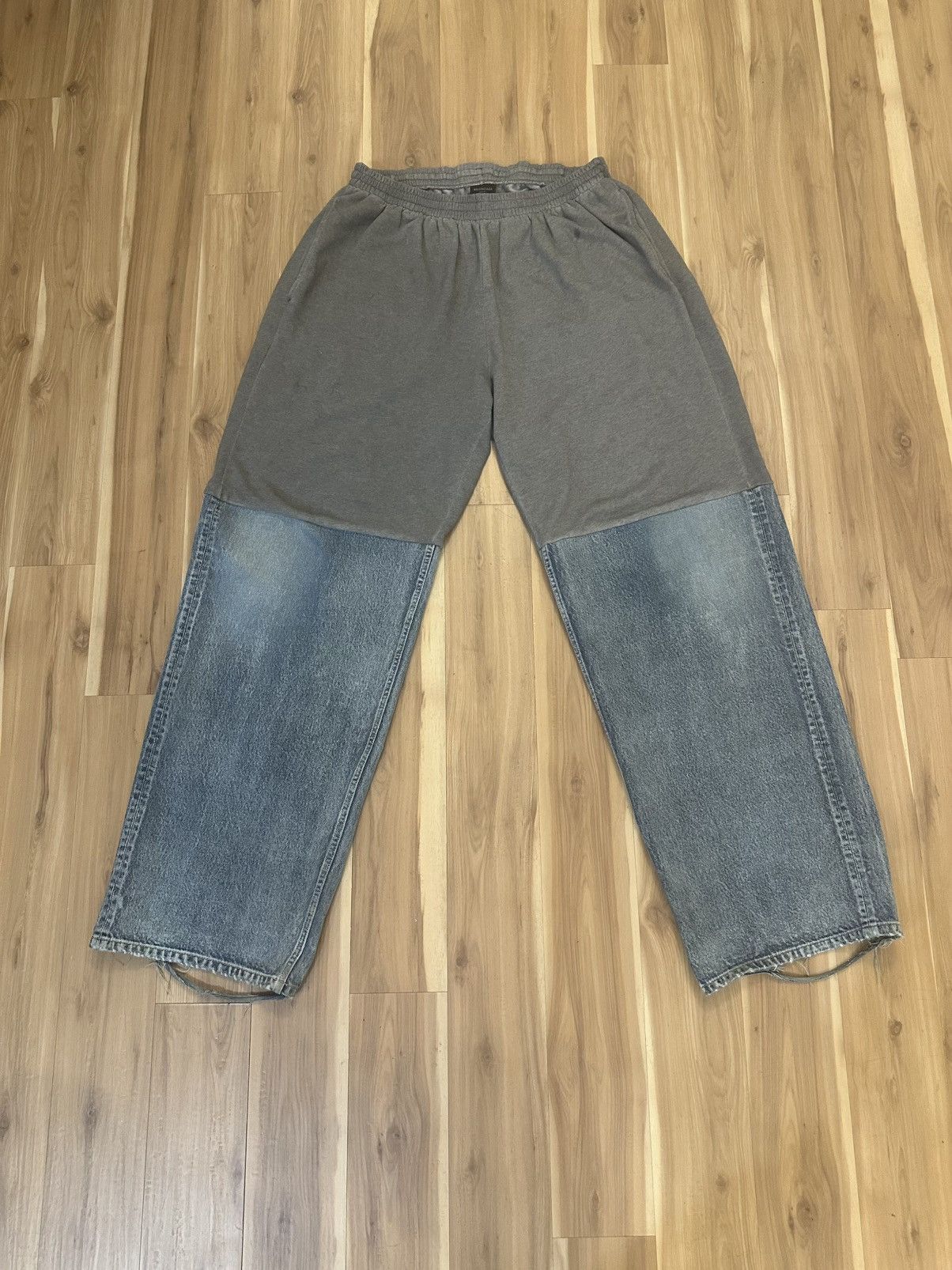 Balenciaga Balenciaga Patched Denim Sweatpants Size US 32 / EU 48 - 1 Thumbnail