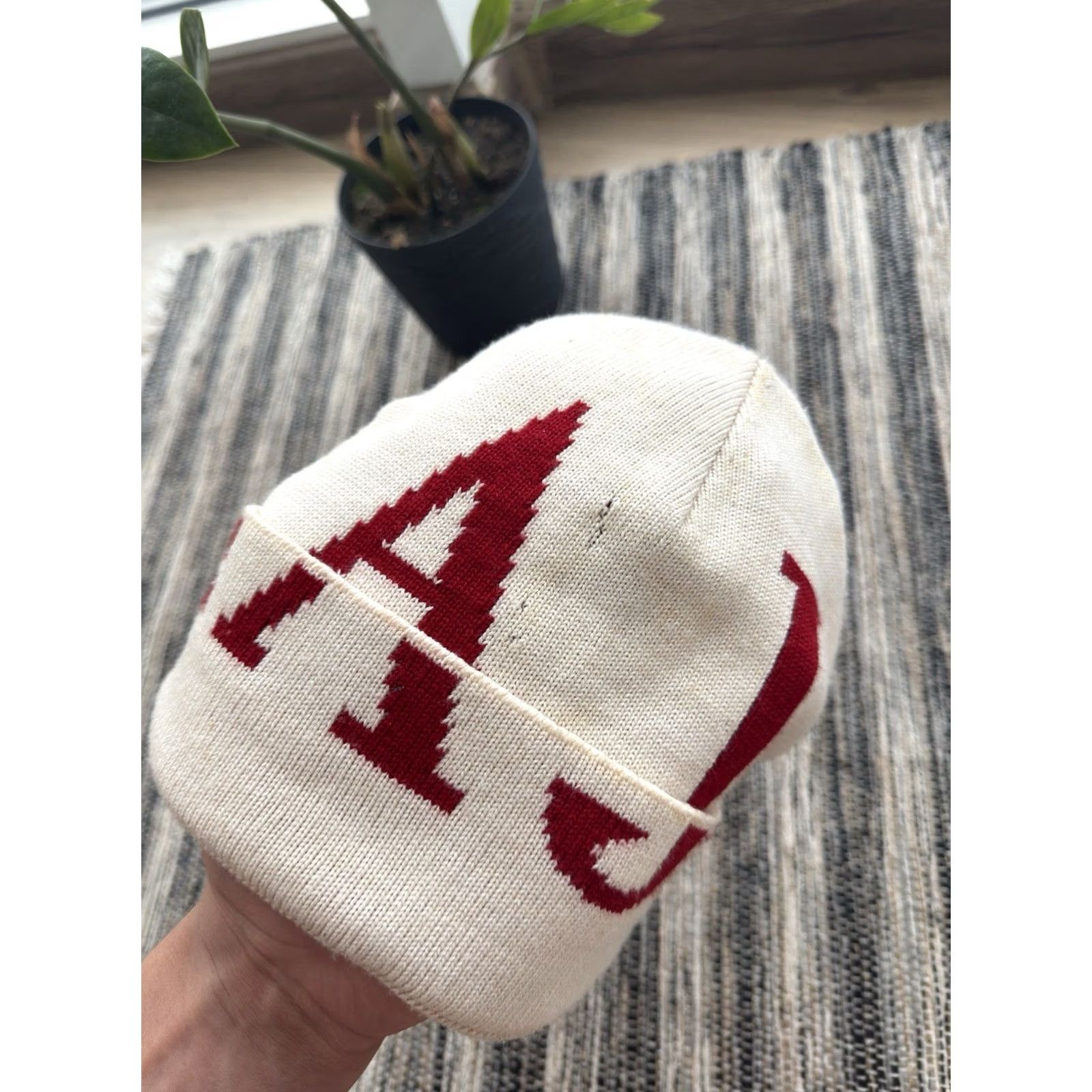 Vintage VINTAGE Armani Jeans Beanie Hat One Size Mens White 90s Retro Designer Streetwear Classic Big Logo Size US 35 - 4 Thumbnail
