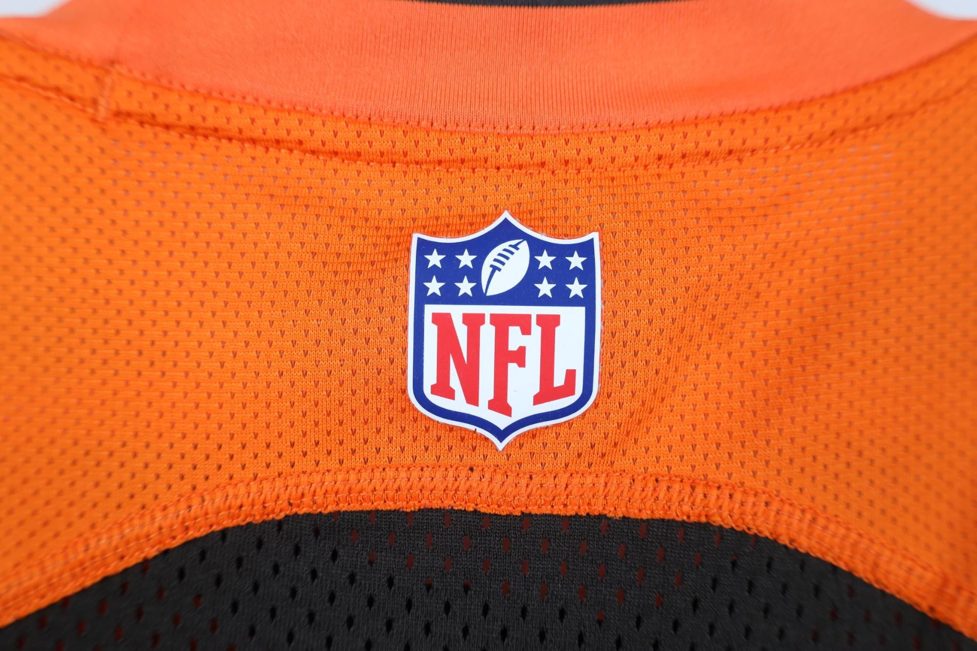Nike Nike NFL On Field Fit Cleveland Browns Football T-Shirt Size US L / EU 52-54 / 3 - 12 Thumbnail