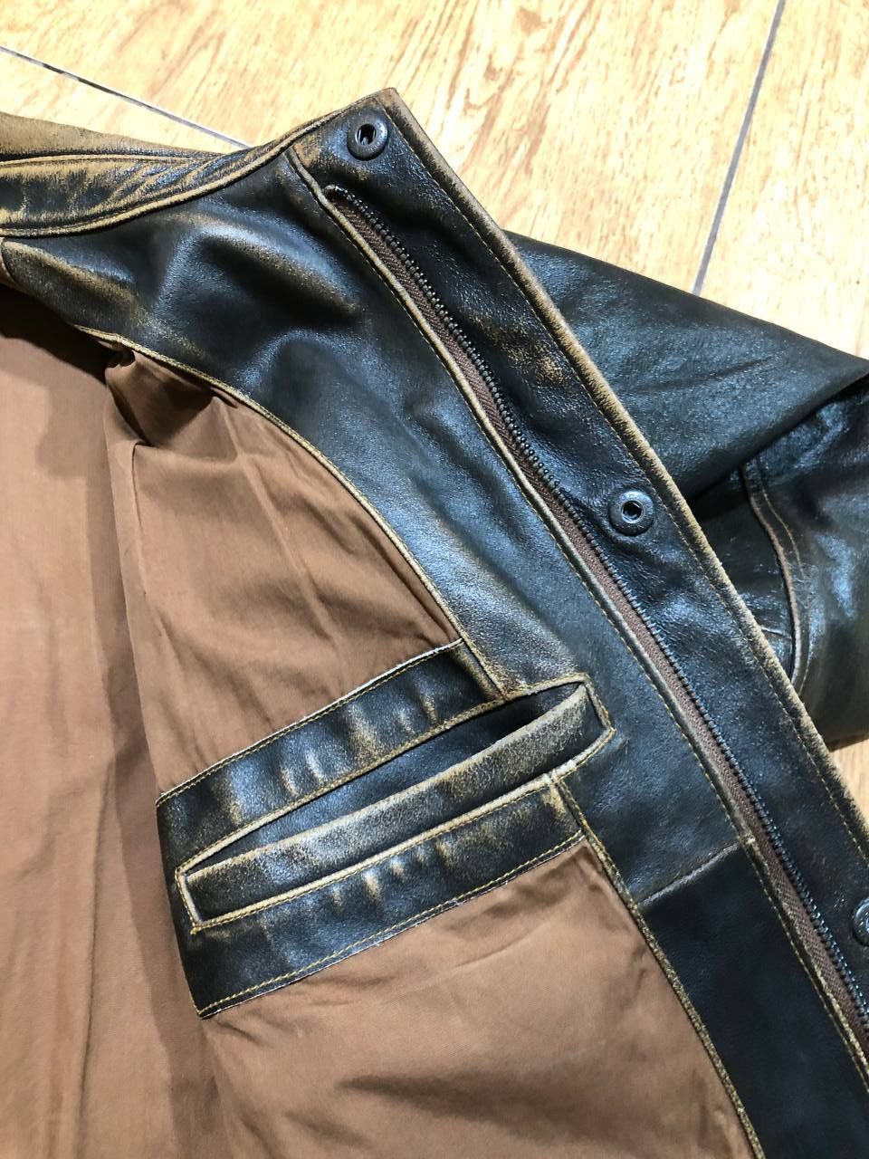 Gap Vintage Gap Classic Fit Leather Jacket Size L Size US L / EU 52-54 / 3 - 13 Thumbnail