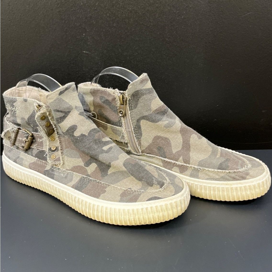 Other Blowfish Malibu Women's Grey Camo Shoes/Sneakers Sz 8M SKU 5 Size US 8 / IT 38 - 1 Thumbnail