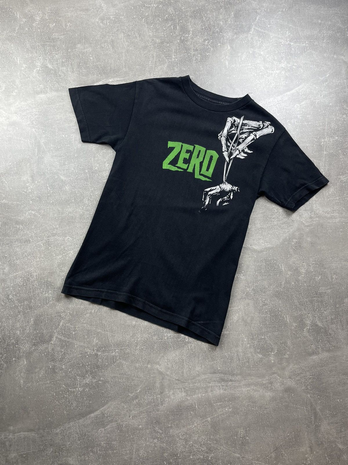 Band Tees × Vintage Vintage Zero Skateboards T-Shirt Skeleton Puppet Graphic 00s Size US S / EU 44-46 / 1 - 1 Thumbnail