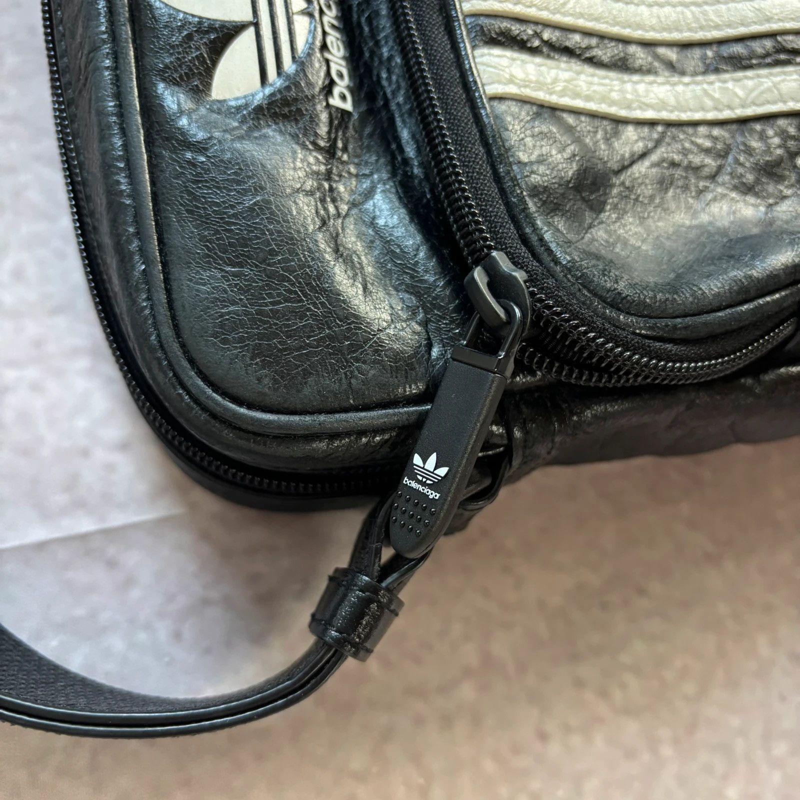 Adidas × Balenciaga Balenciaga x adidas leather bum side bag Size ONE SIZE - 3 Thumbnail