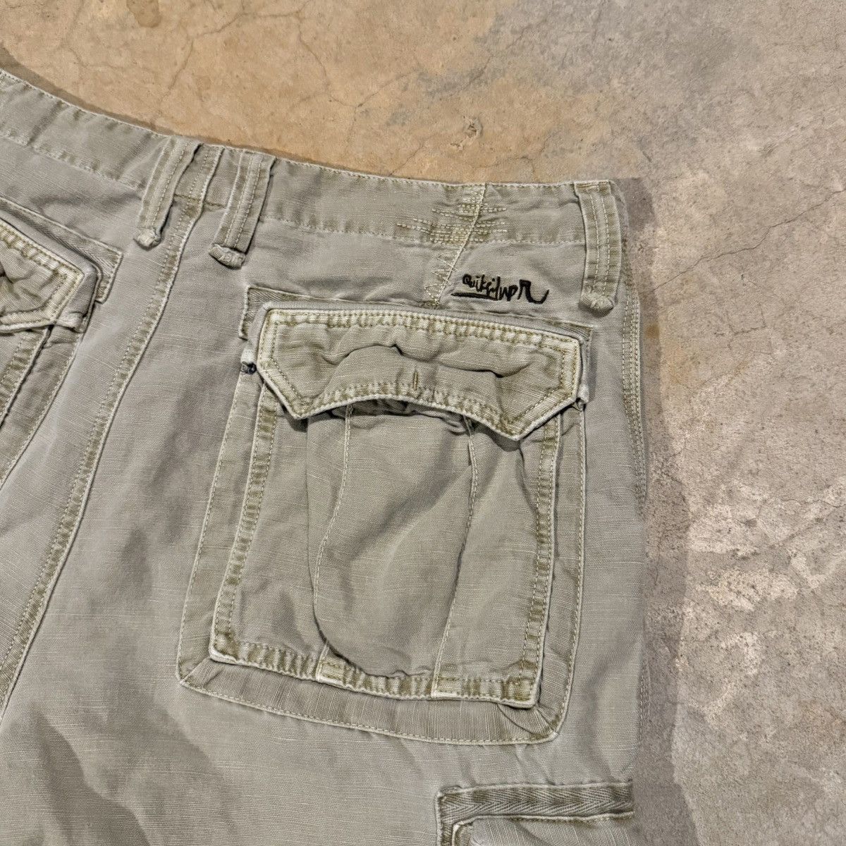 Quiksilver Vtg 2000s Quiksikver Faded 3D Cargo Pocket Baggy Shorts ERD Size US 34 / EU 50 - 9 Thumbnail