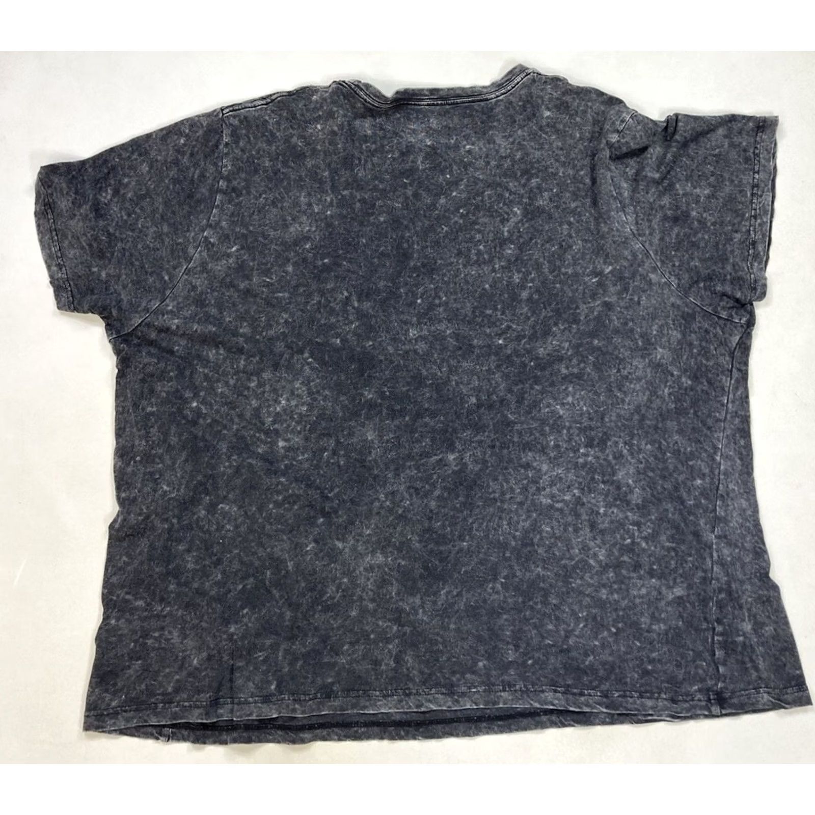 Vintage VINTAGE Johnny Cash Sun Record Company Graphic T-shirt Women XXL Black Acid Wash Music Shirt Size XXL / US 16-18 / IT 52-54 - 3 Thumbnail
