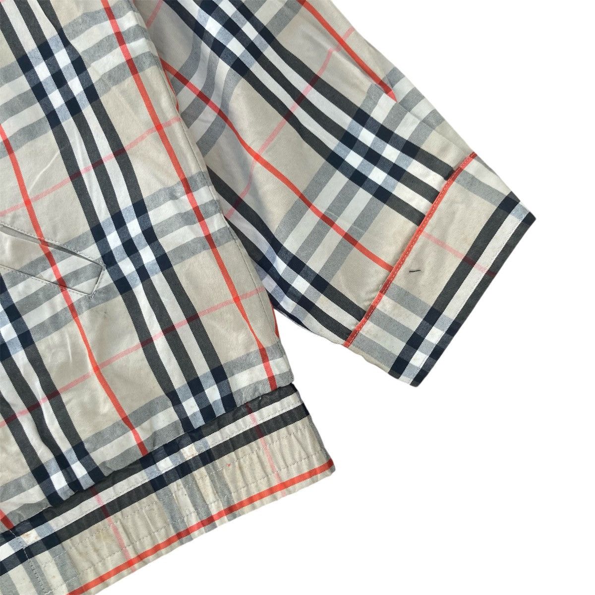 Burberry VINTAGE BURBERRY NOVA CHECK REVERSIBLE JACKET Size US XL / EU 56 / 4 - 8 Thumbnail