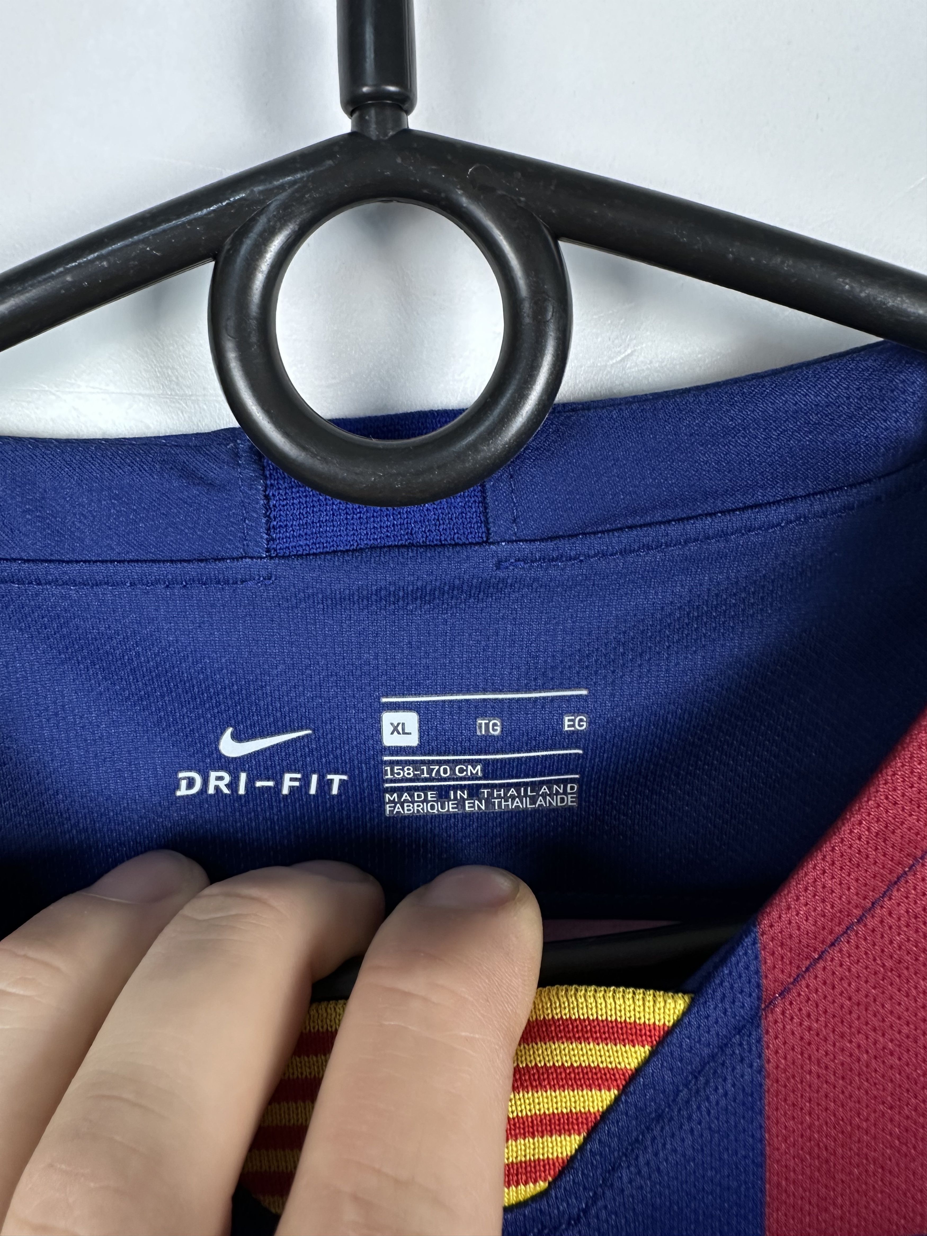 Nike BARCELONA 2019 2020 Football Shirt Jersey Nike Youth Size XL Size US XXS / EU 40 - 6 Thumbnail