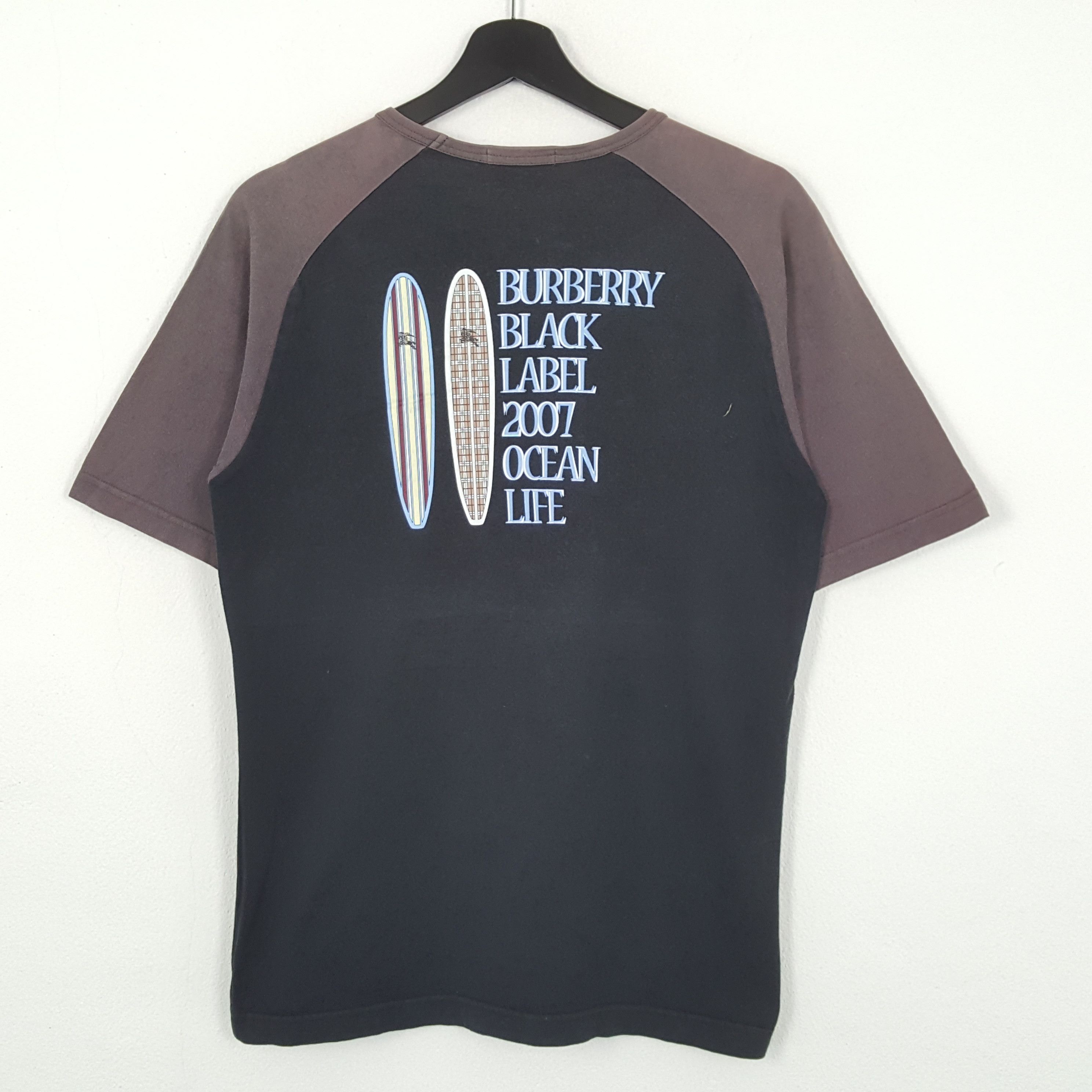 Burberry × Vintage Burberry Black Label 2007 Ocean Life Rare Design Tshirt Size US M / EU 48-50 / 2 - 1 Thumbnail