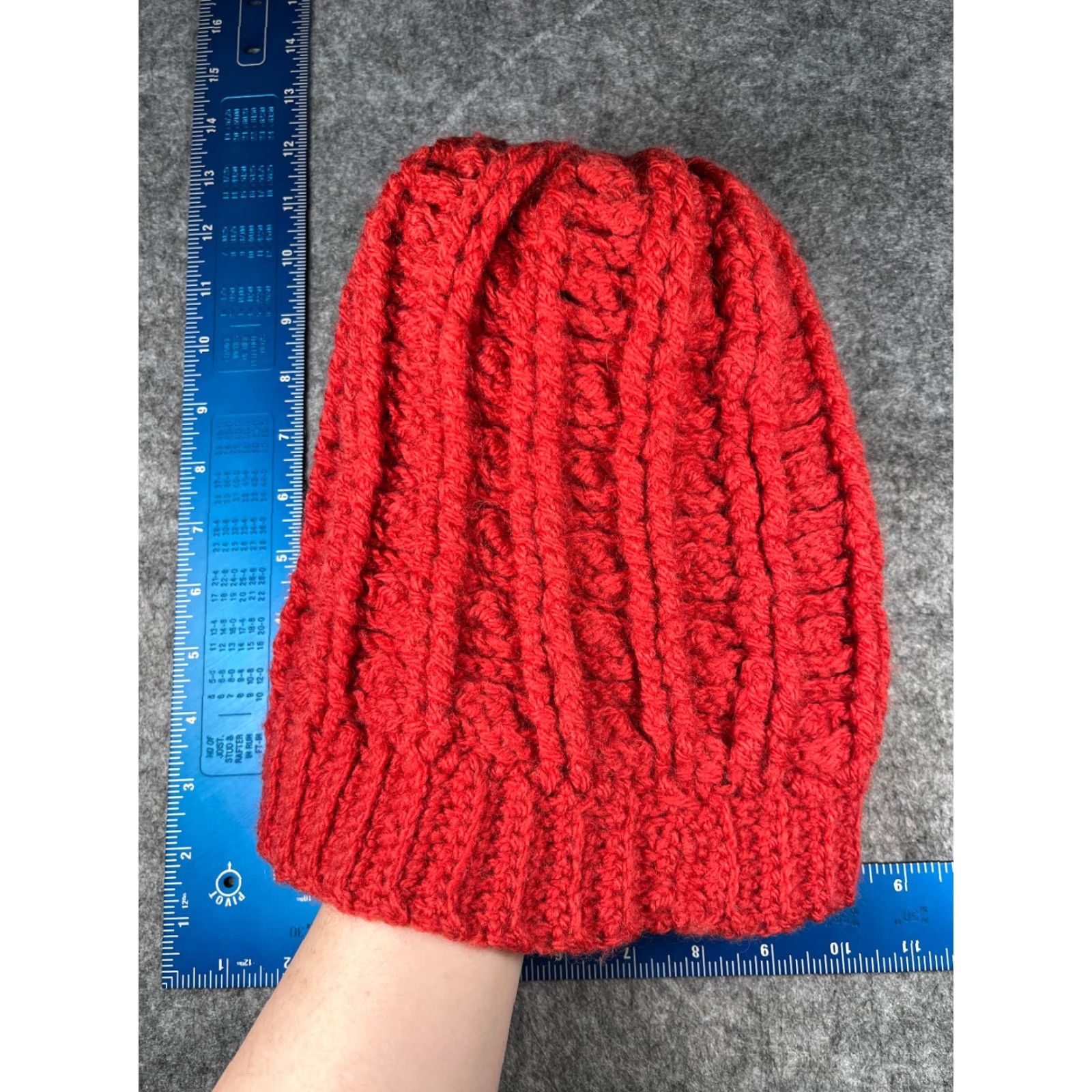 Vintage Handmade Beanie Toque Women One Size Red Crochet Cable Knit Acrylic Blend Pom Beanie Size ONE SIZE - 6 Thumbnail