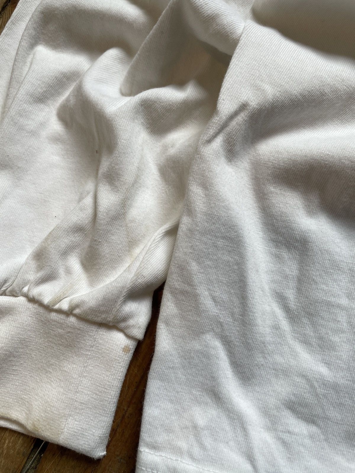 Vintage Vintage Picasso dove longsleeve white t-shirt 70s Size US M / EU 48-50 / 2 - 9 Thumbnail