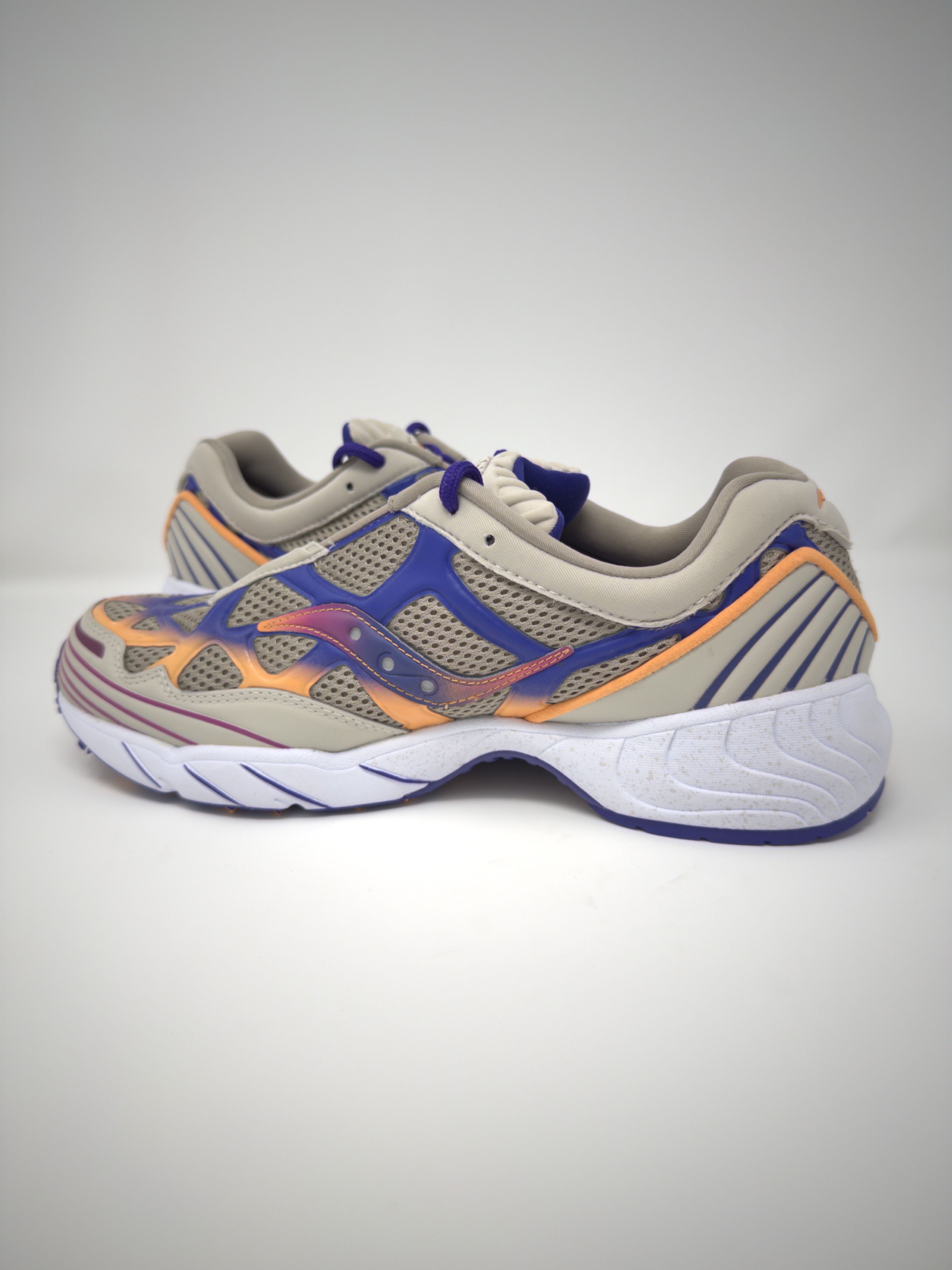 Saucony × White Mountaineering White Mountaineering x Saucony Grid Web Orange Purple Size US 9.5 / EU 42-43 - 6 Thumbnail