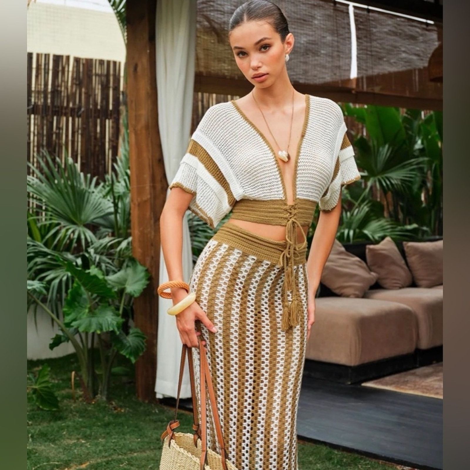 Other New Chic Crochet Maxi Skirt in Tan and White one size Size 27" / US 4 / IT 40 - 4 Thumbnail