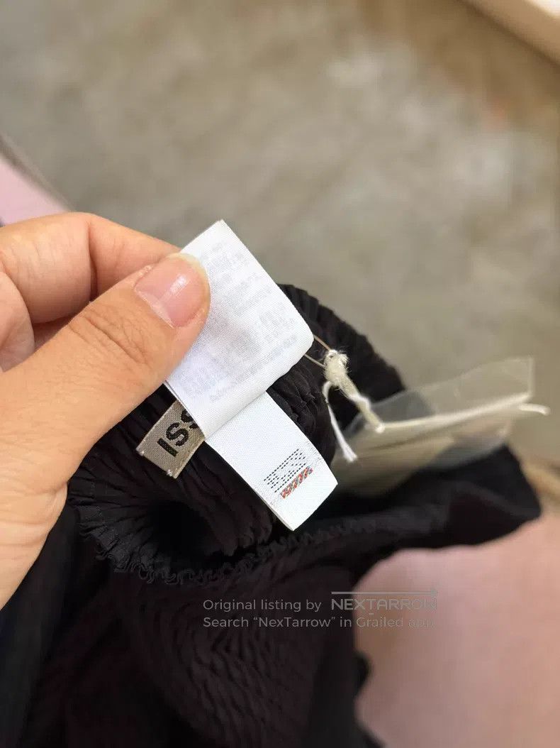 Issey Miyake Issey Miyake Black Fish-scale Seaweed Pants Size 25" / US 0 / IT 36 - 8 Thumbnail