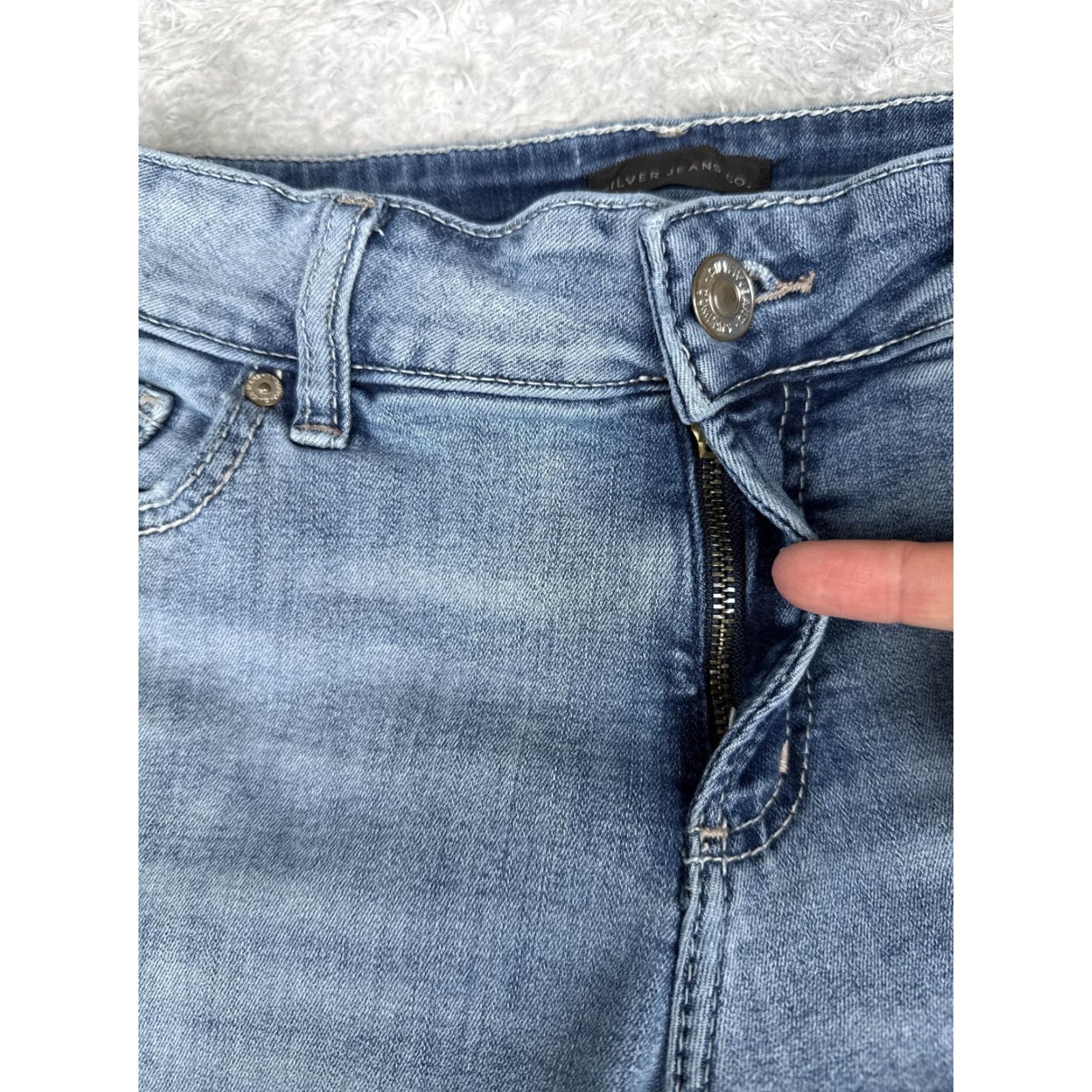 Silver Jeans Co. Silver Jeans Co Slim Boot Jeans Womens 29 Blue Light Wash Mid Rise Stretch 29x31 Size 29" - 5 Thumbnail