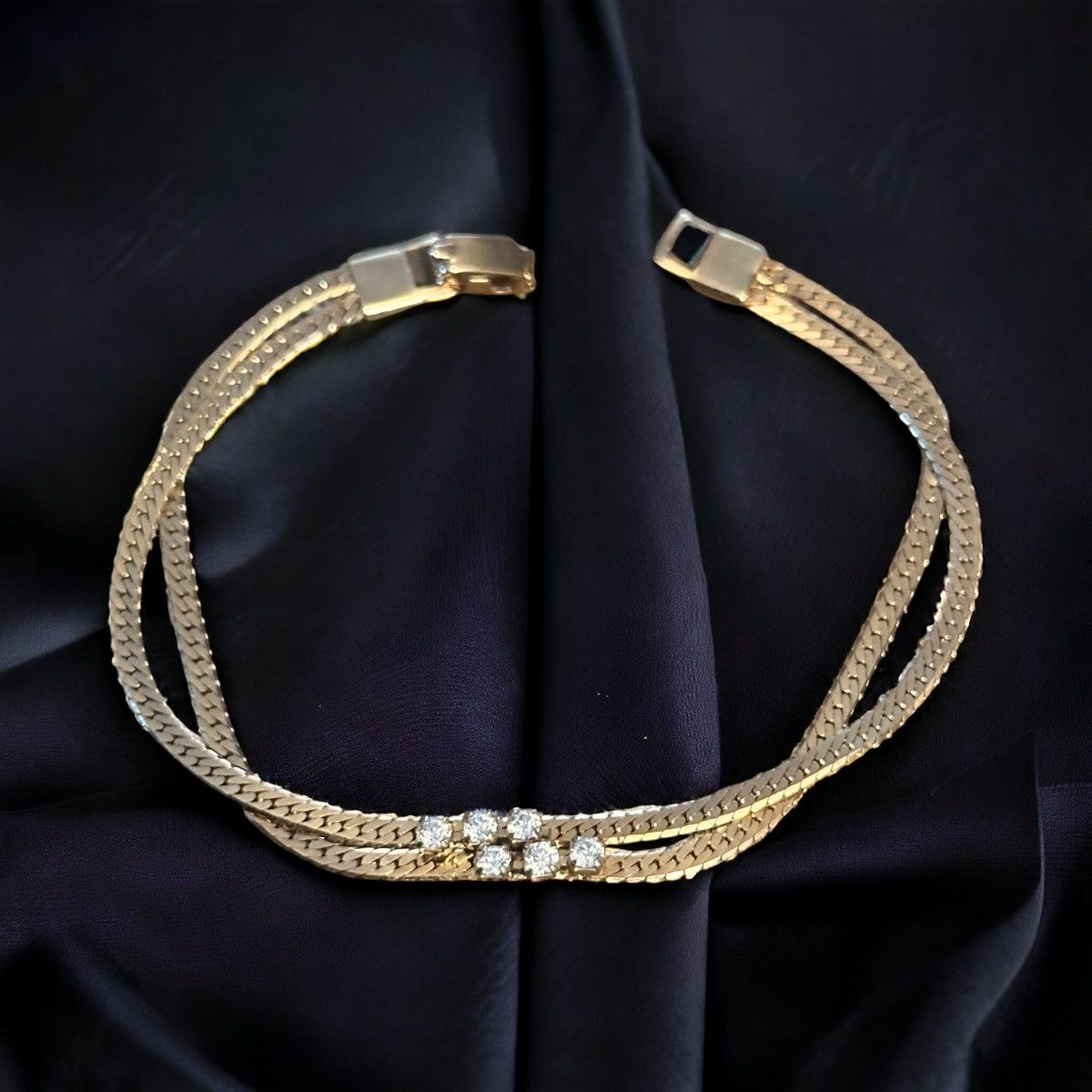 Vintage Vintage gold tone double chain rhinestone detail bracelet Size ONE SIZE - 1 Thumbnail