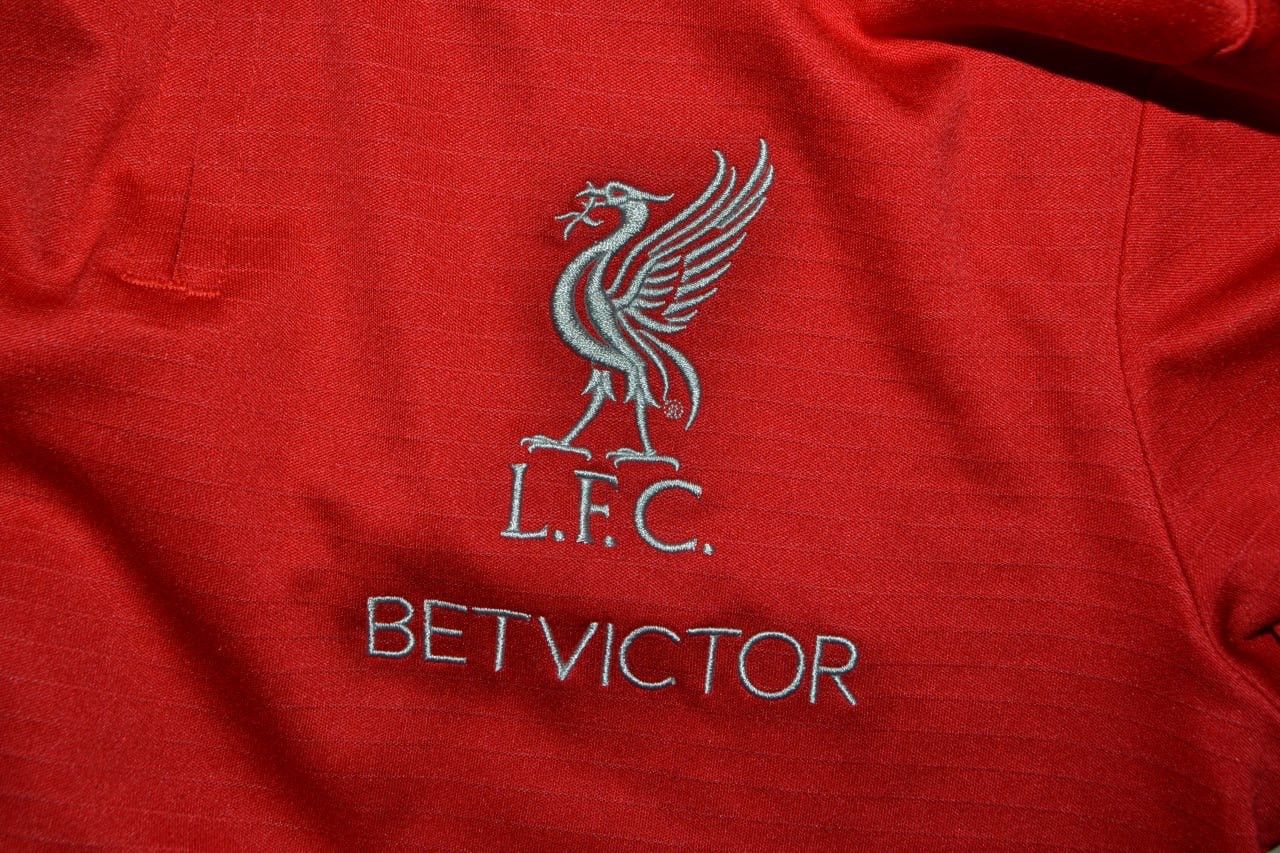 New Balance New Balance FC LIVERPOOL TRAINING SOCCER SHIRT JERSEY SIZE M Size US M / EU 48-50 / 2 - 4 Thumbnail