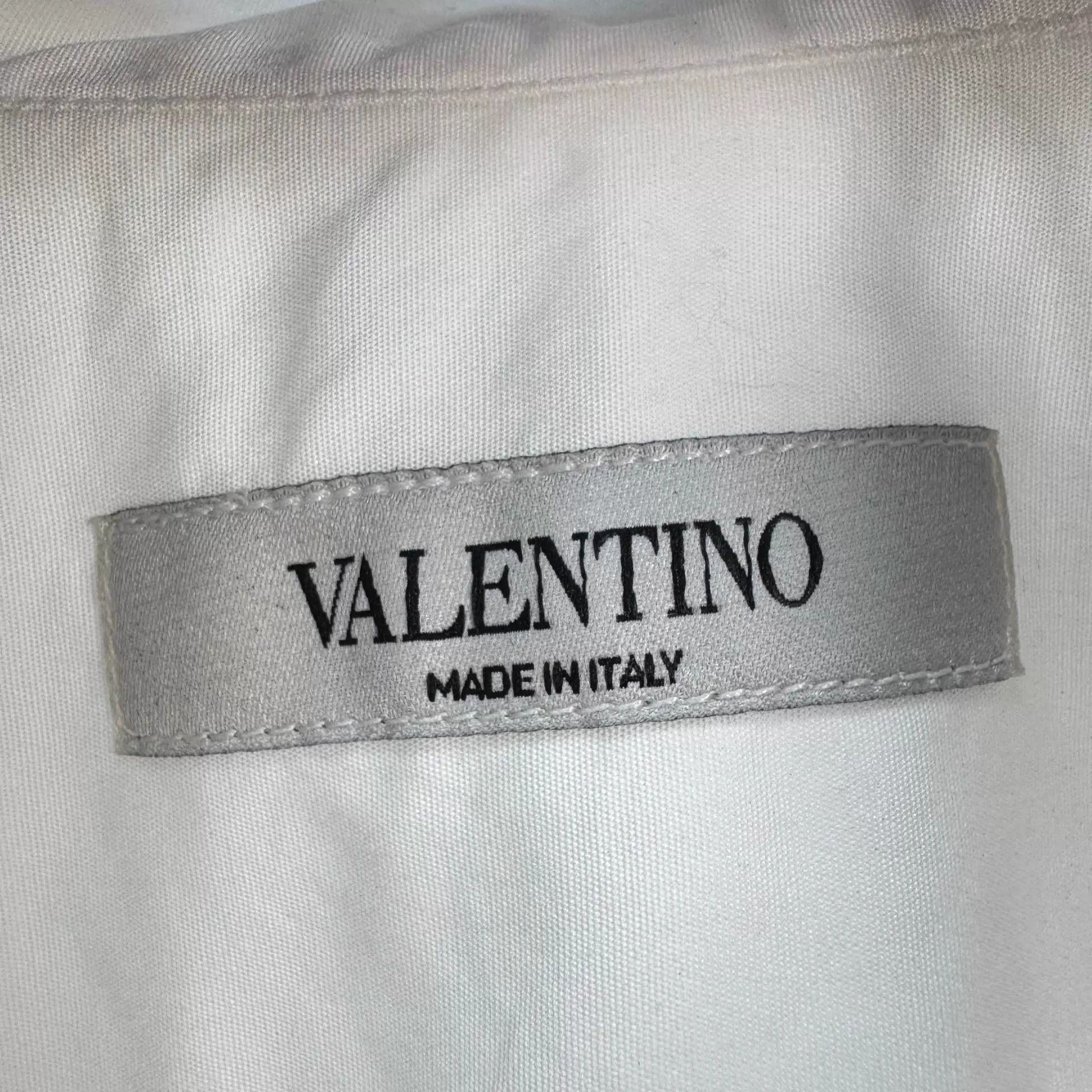 Valentino Valentino beaded embroidered logo shirt 41 95 L Size US L / EU 52-54 / 3 - 7 Thumbnail