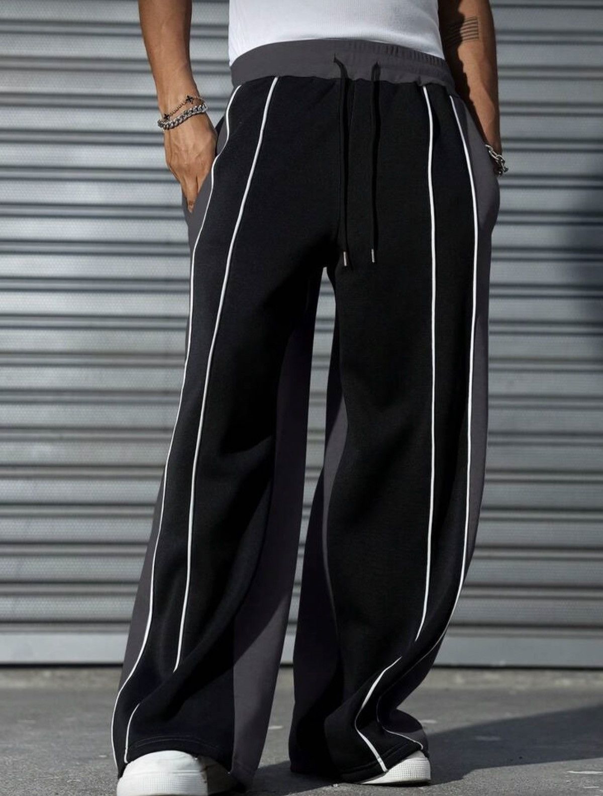 Japanese Brand Wide-Leg Track Pants Black White Piping Baggy Athleisure Size US 34 / EU 50 - 7 Thumbnail