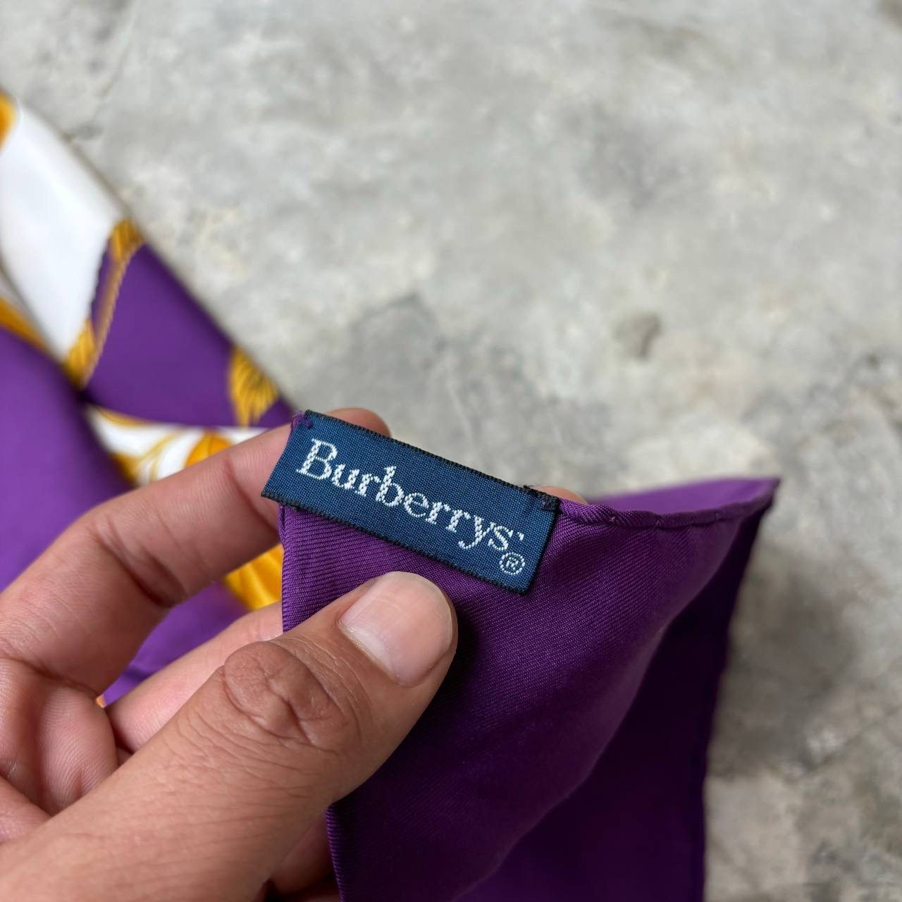 Burberry Vintage 80s Burberry Prorsum Luxury Silk Scarf Size ONE SIZE - 5 Thumbnail