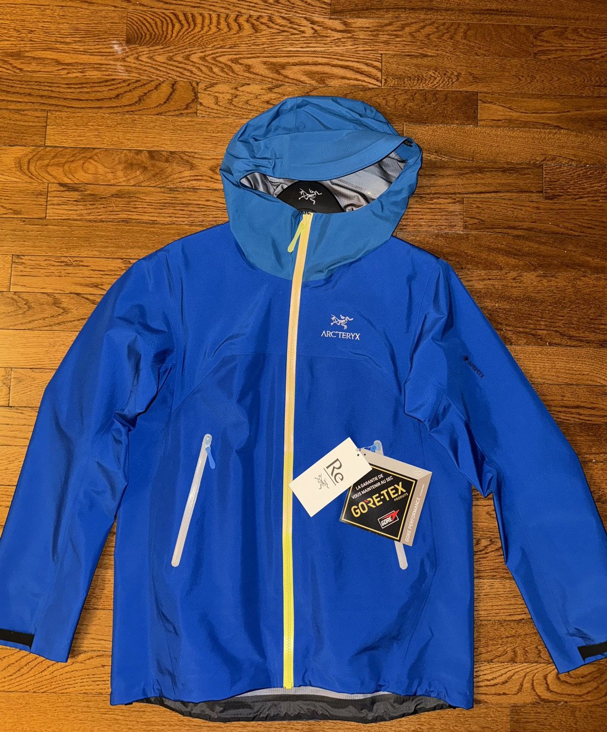 Arc'Teryx Arc'teryx Beta Recut Jacket #14 Stellar/ Macaw | Grailed